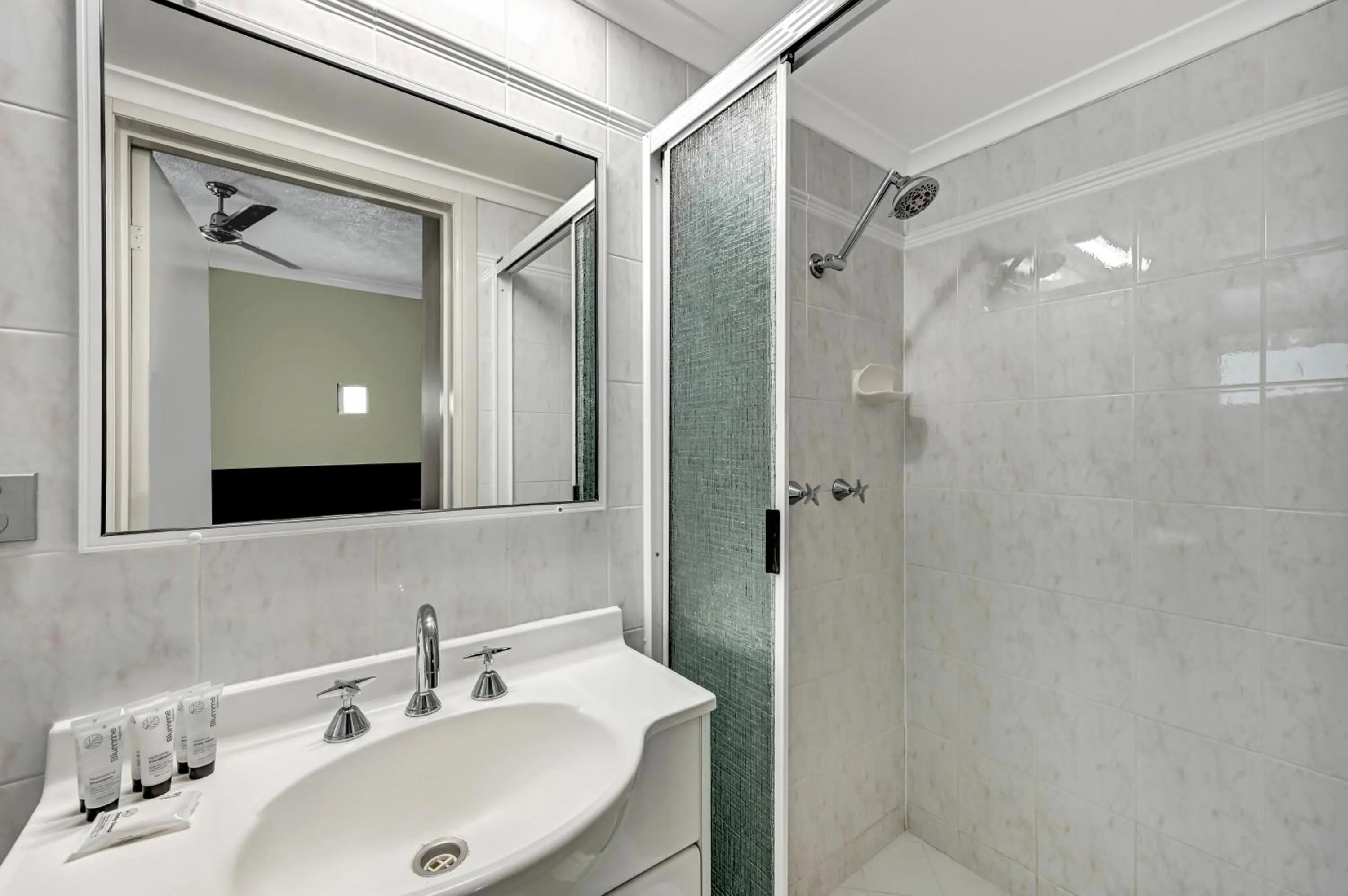 City Oasis Inn Townsville, SureStay Collection by BW