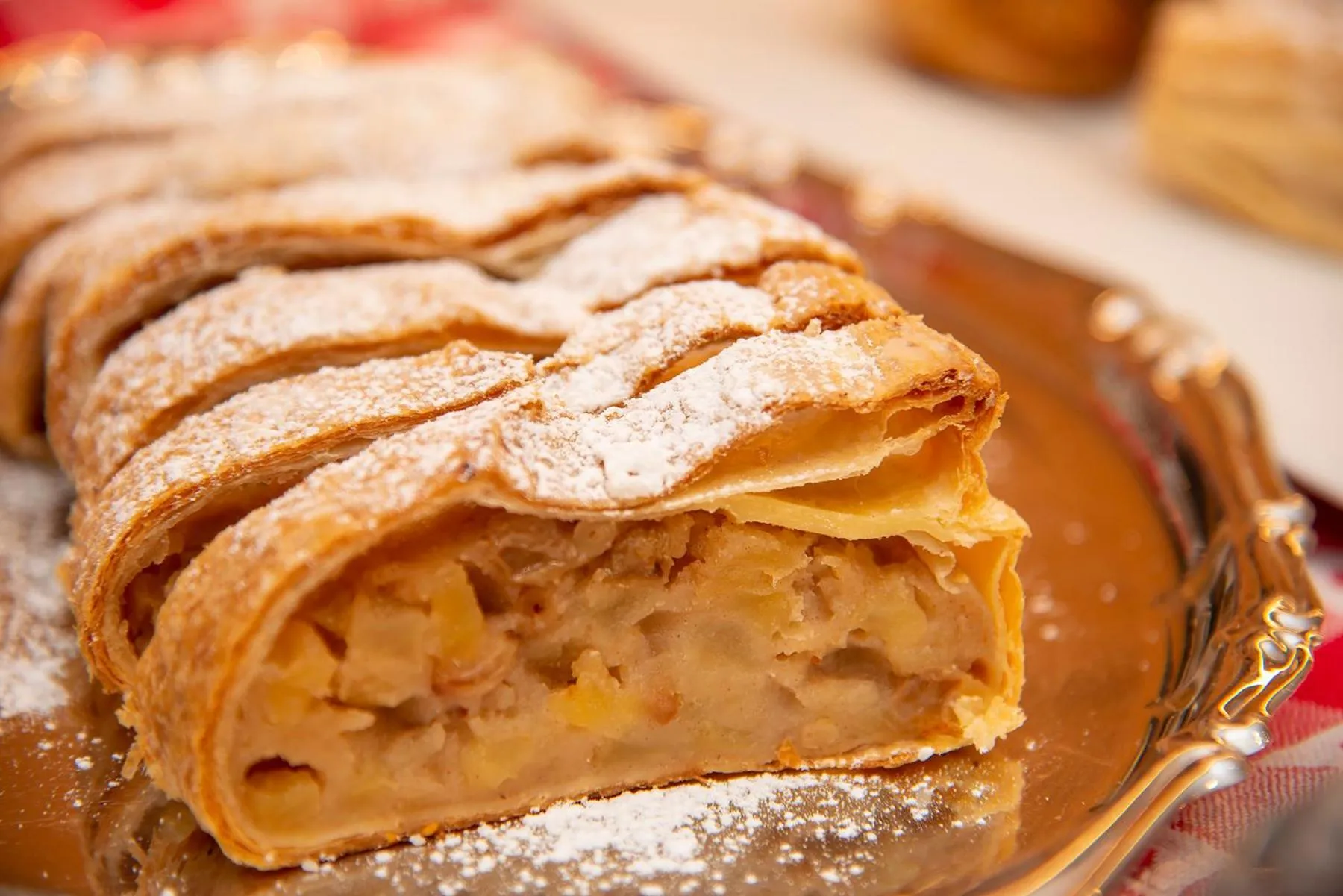 Buffet breakfast in Chalet Aster