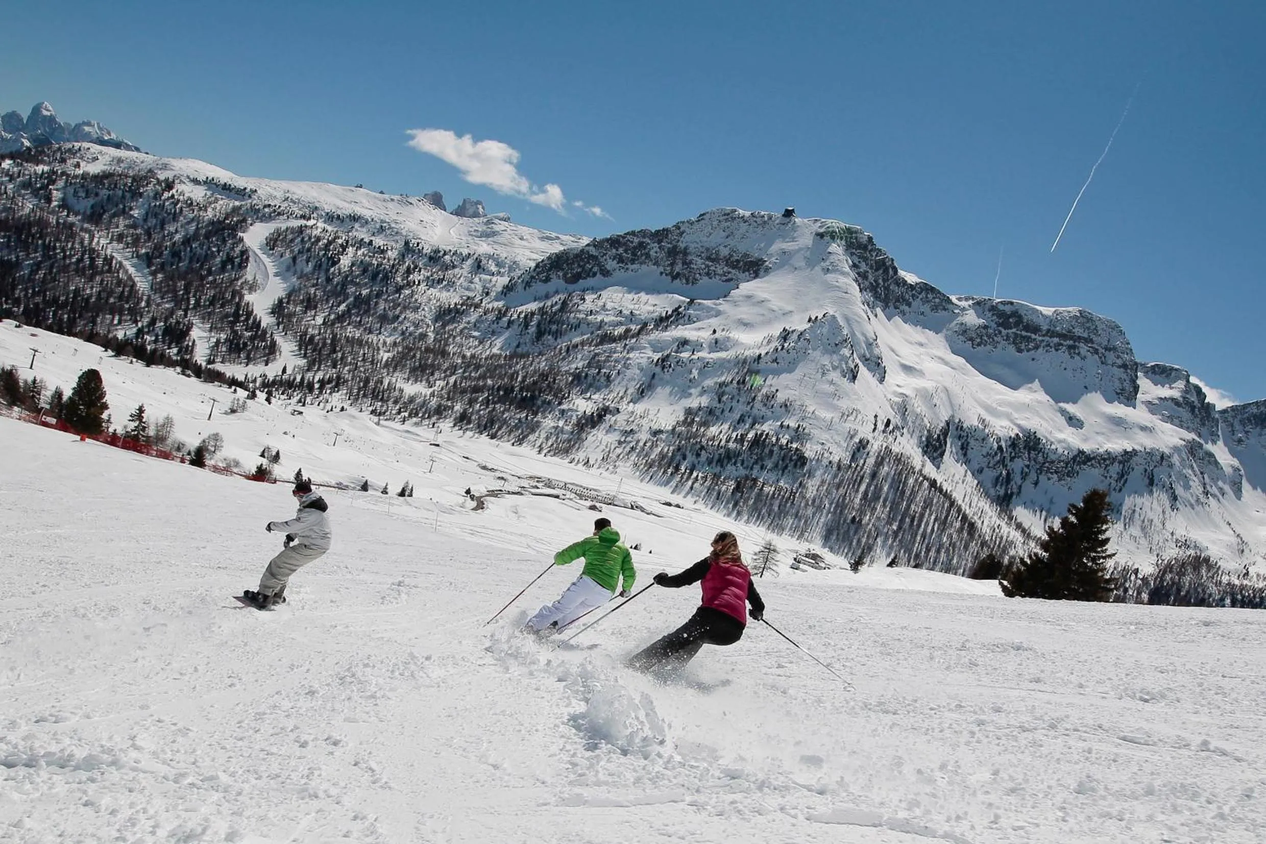 Skiing in Chalet Aster