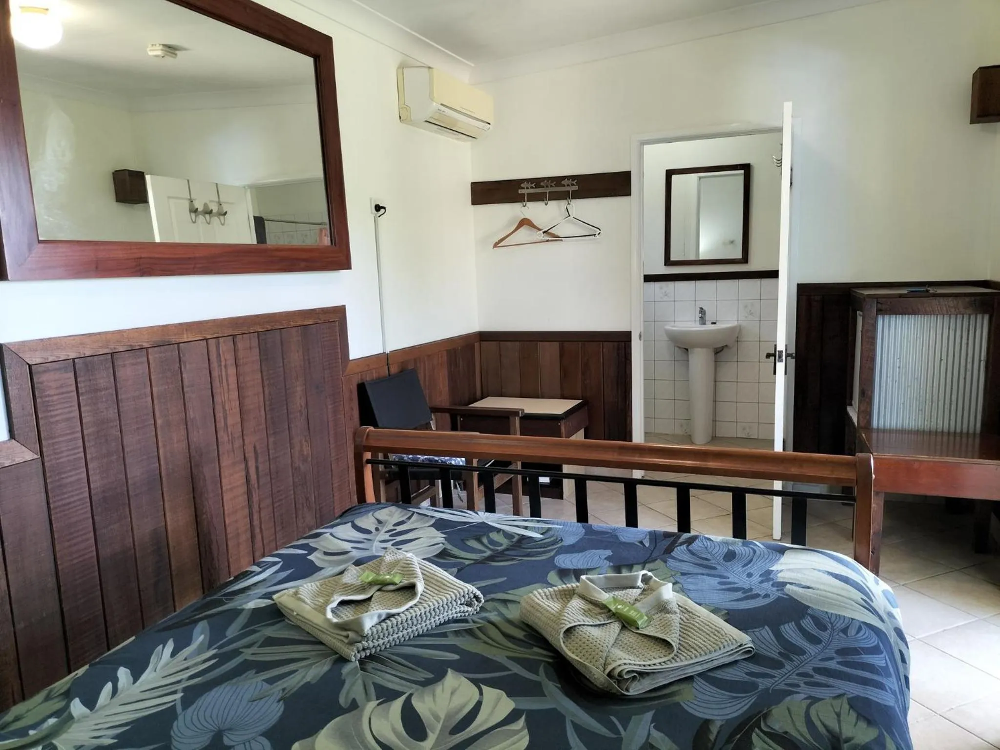 Bed in Daintree Riverview Lodges