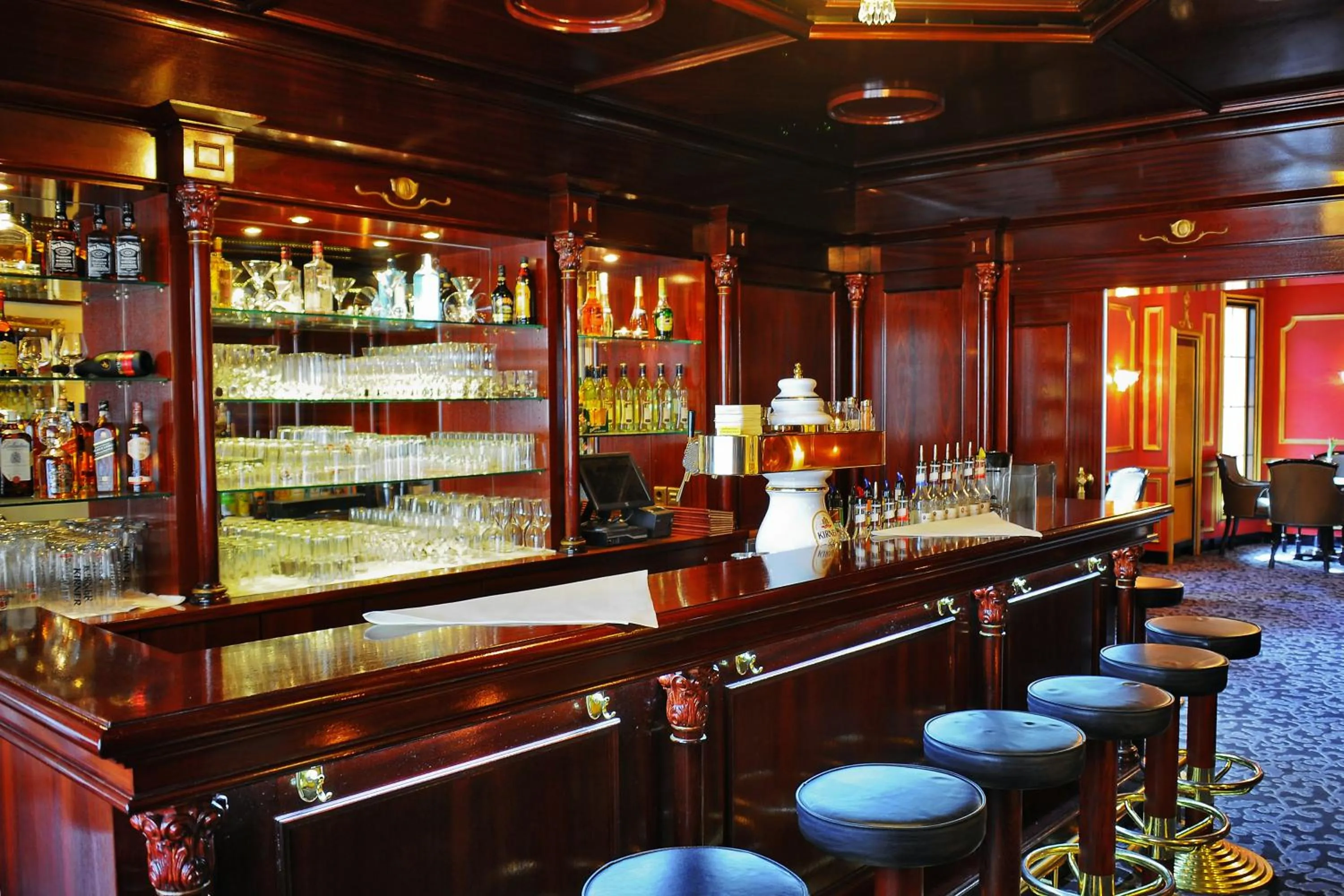 Lounge or bar in Parkhotel Idar-Oberstein