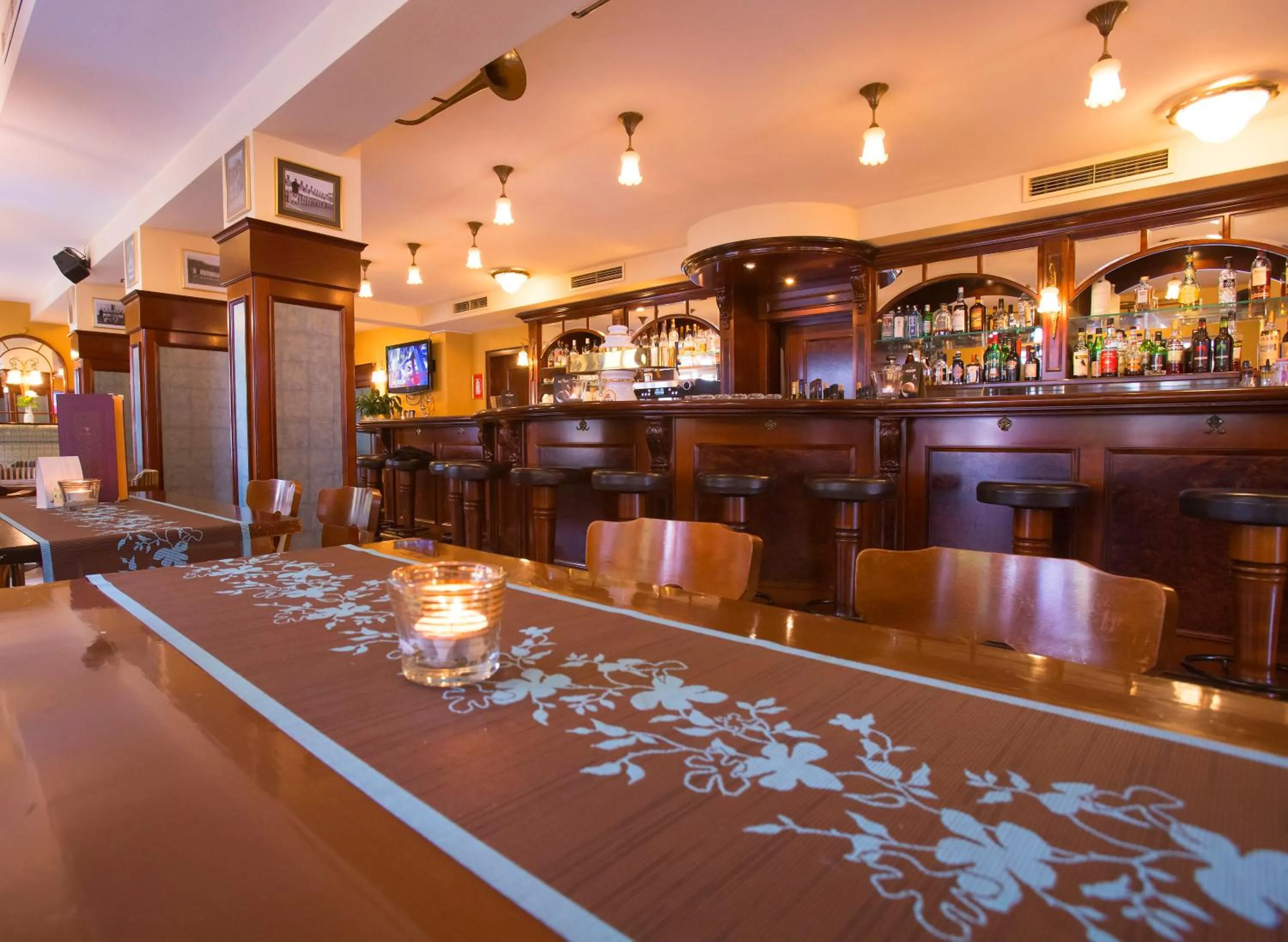 Restaurant/places to eat in Parkhotel Idar-Oberstein