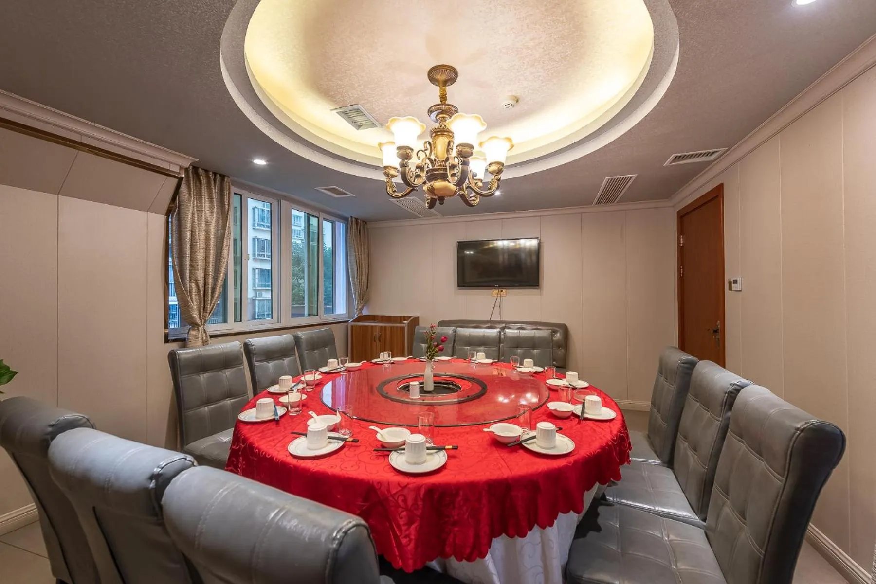 Restaurant/places to eat in Days Hotel Yishun Guilin