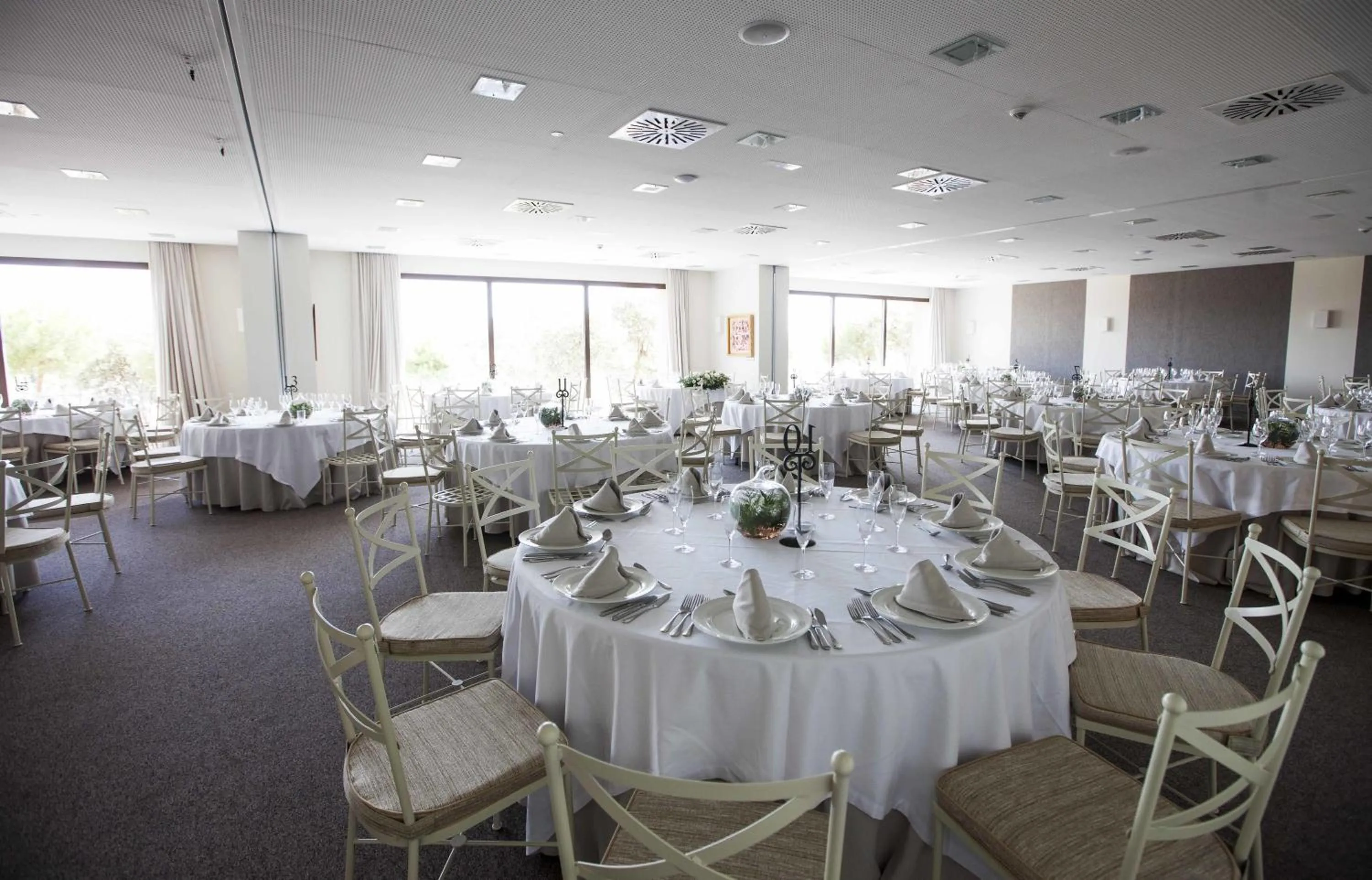 Restaurant/places to eat in Vincci Valdecañas Golf