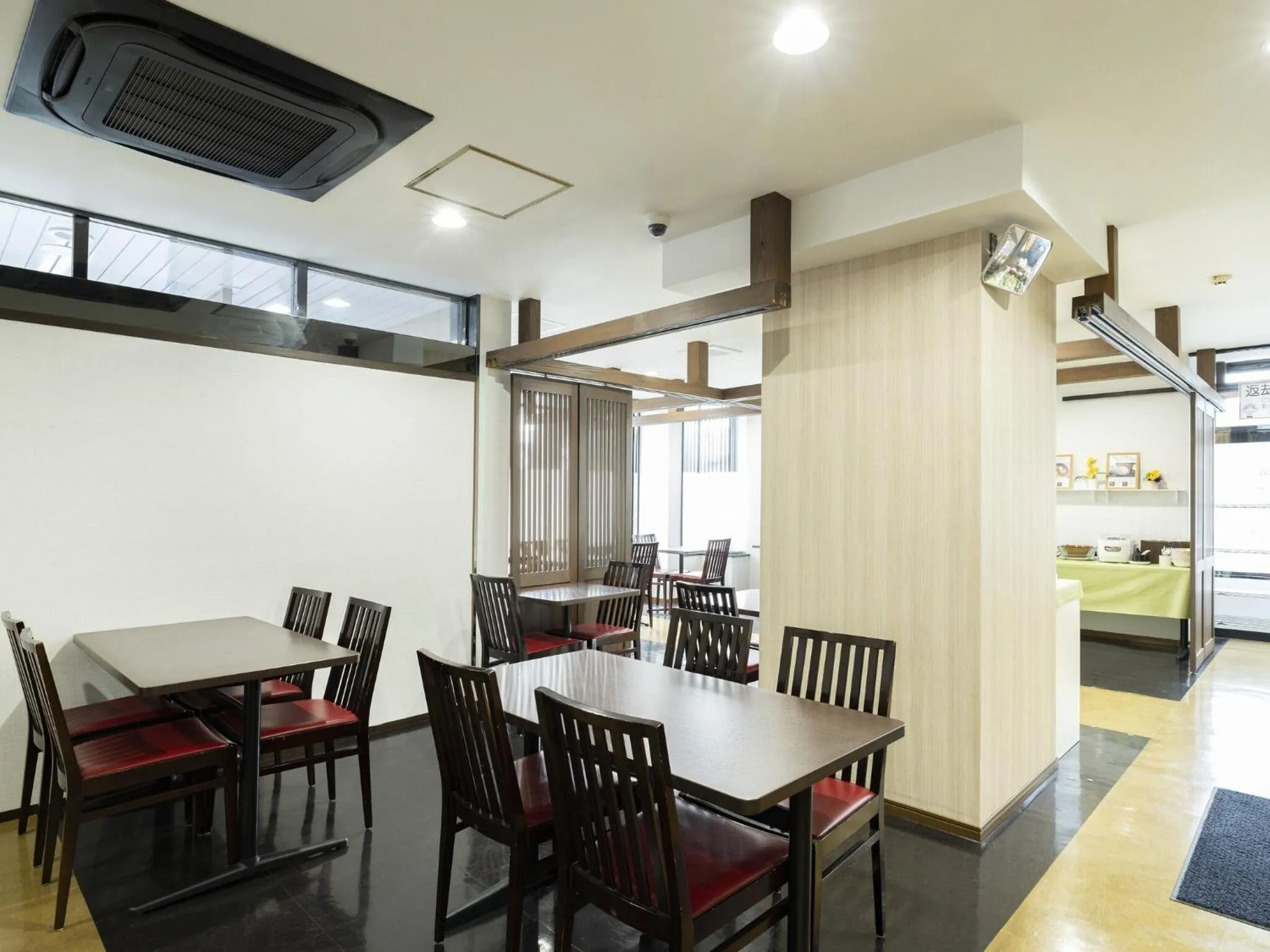 Restaurant/places to eat in KOKO STAY Miyakonojo - formerly Hotel Wing International Miyakonojo