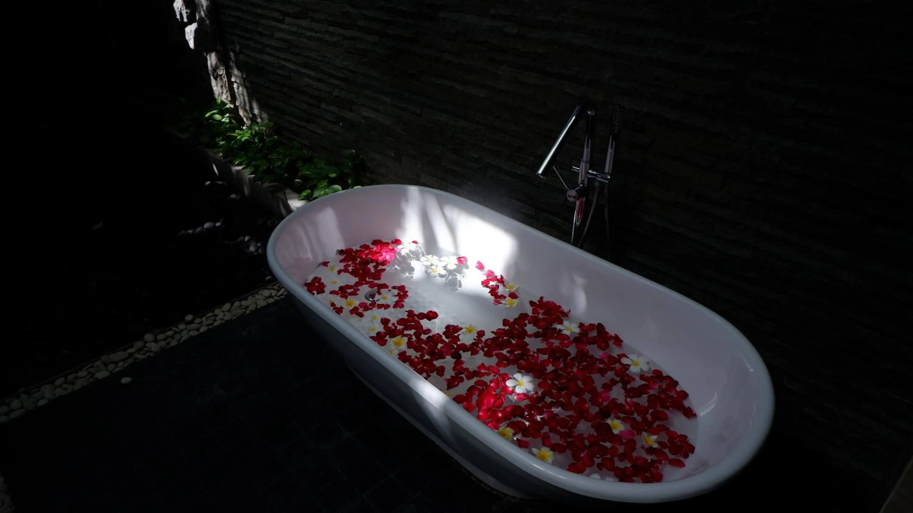 Bath in Del Cielo Villa Jimbaran