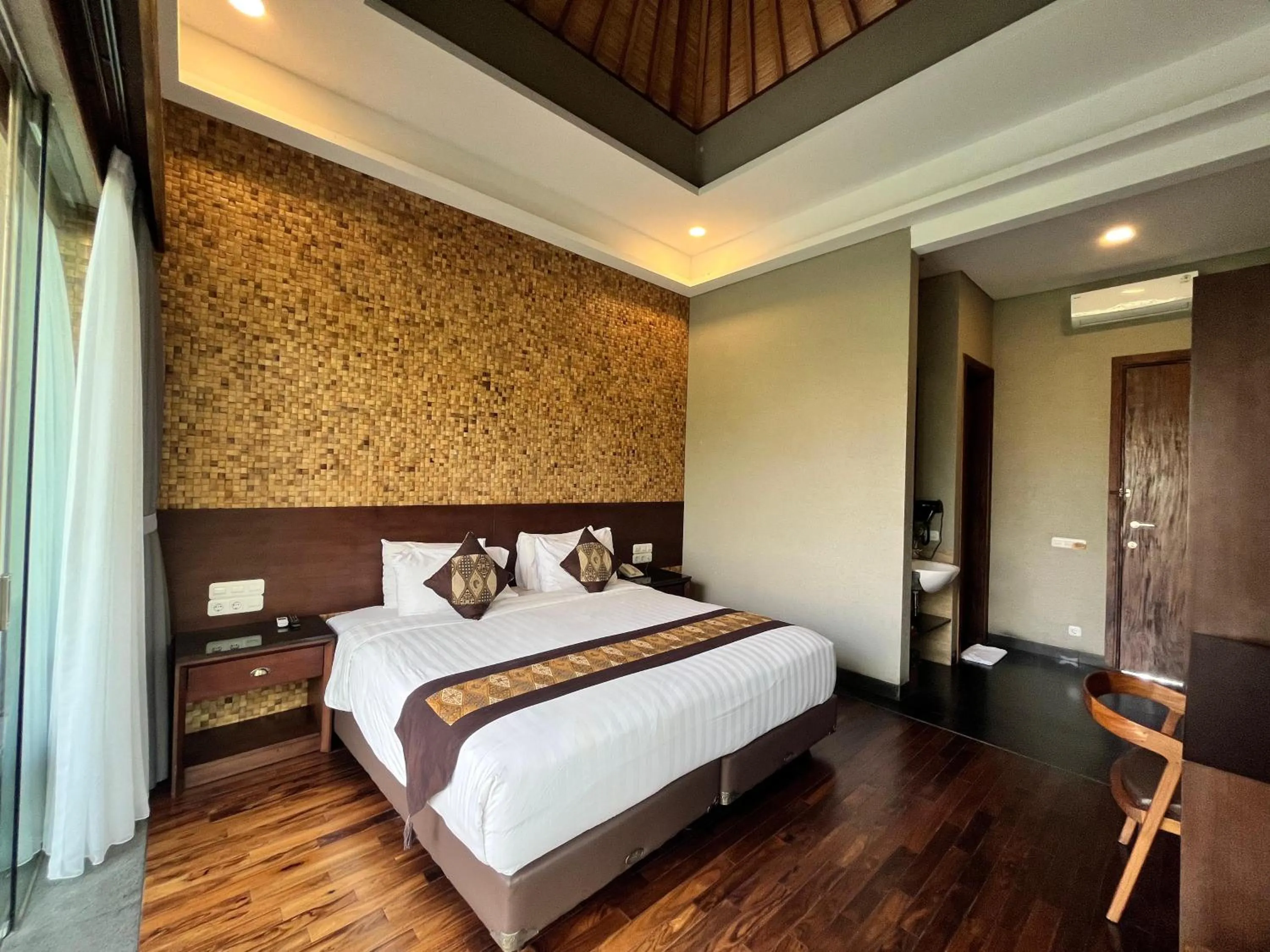 Bed in Del Cielo Villa Jimbaran