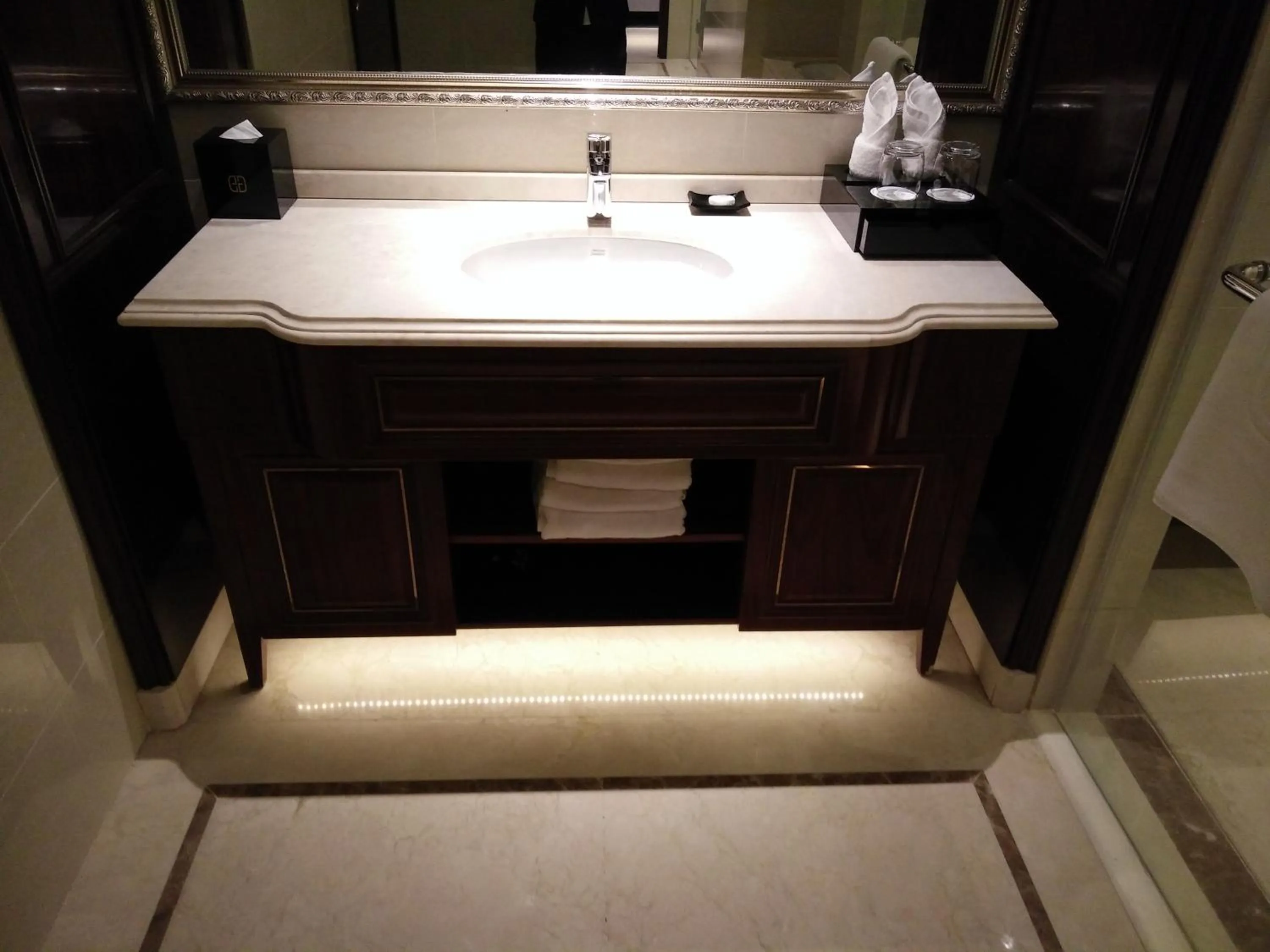 Decorative detail in Xi'an Lanxi International Hotel