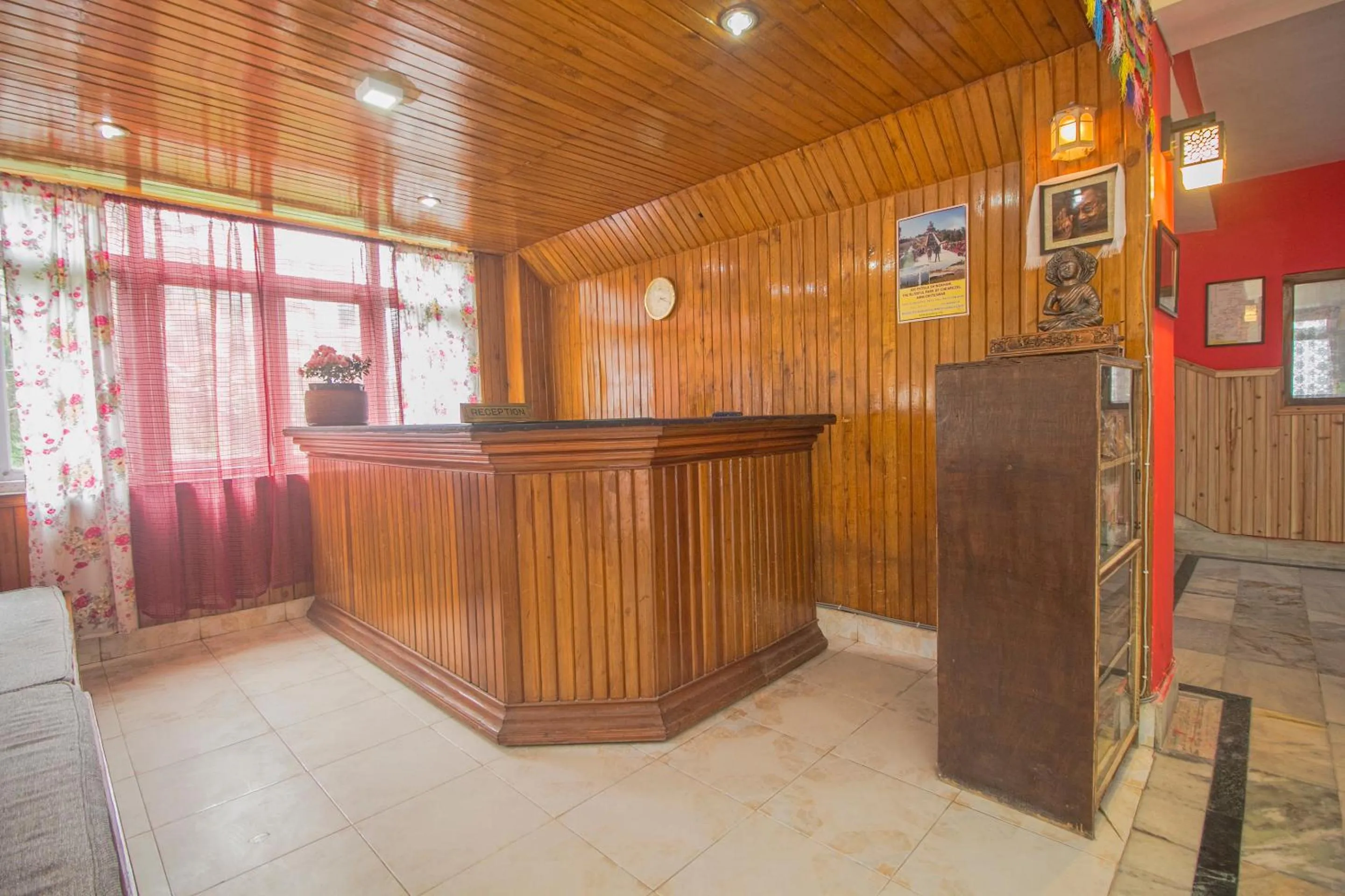 Lobby or reception in BluBen Alpine