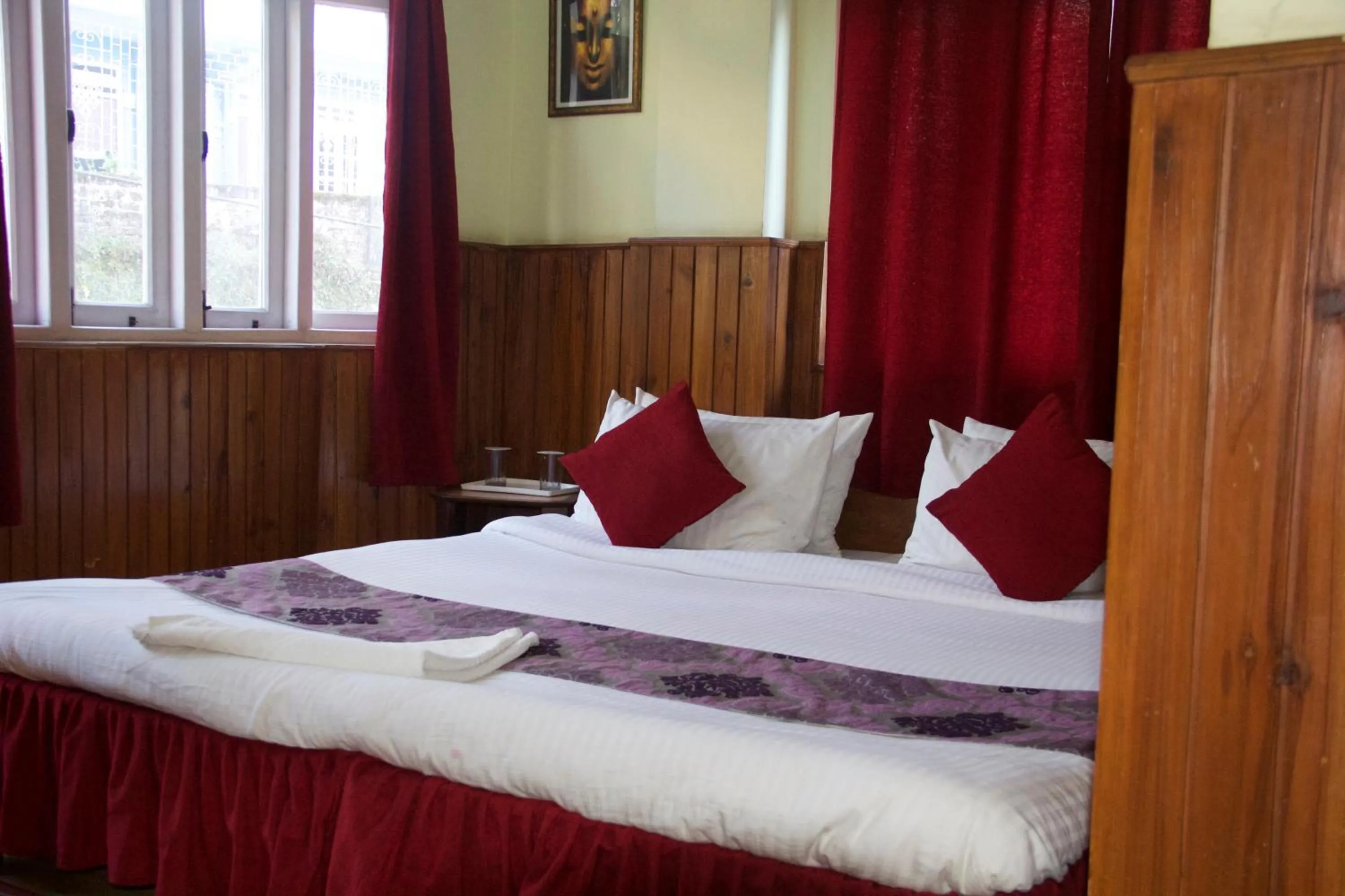 Photo of the whole room in BluBen Alpine