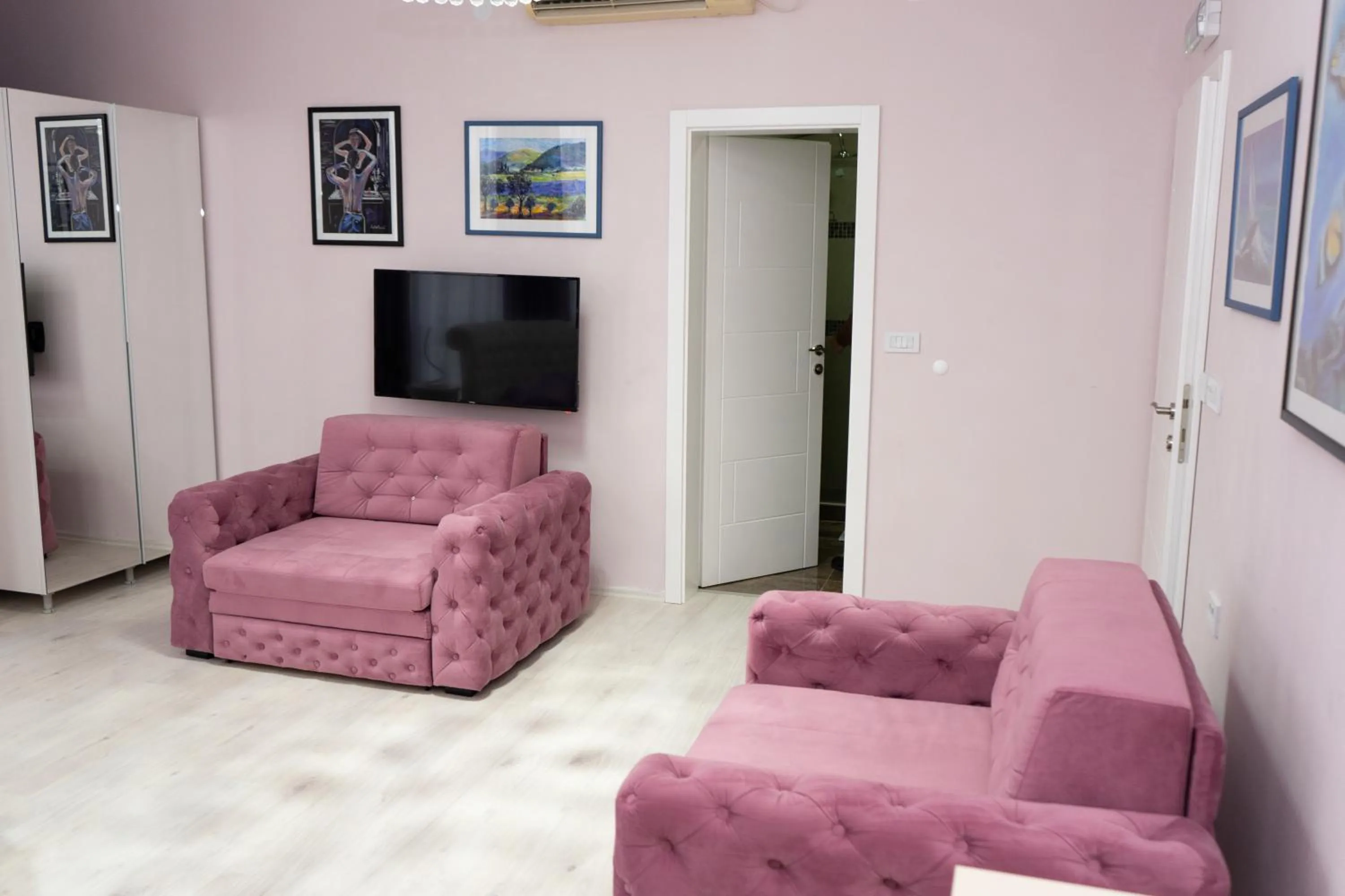 TV and multimedia in Garni Hotel Lotos