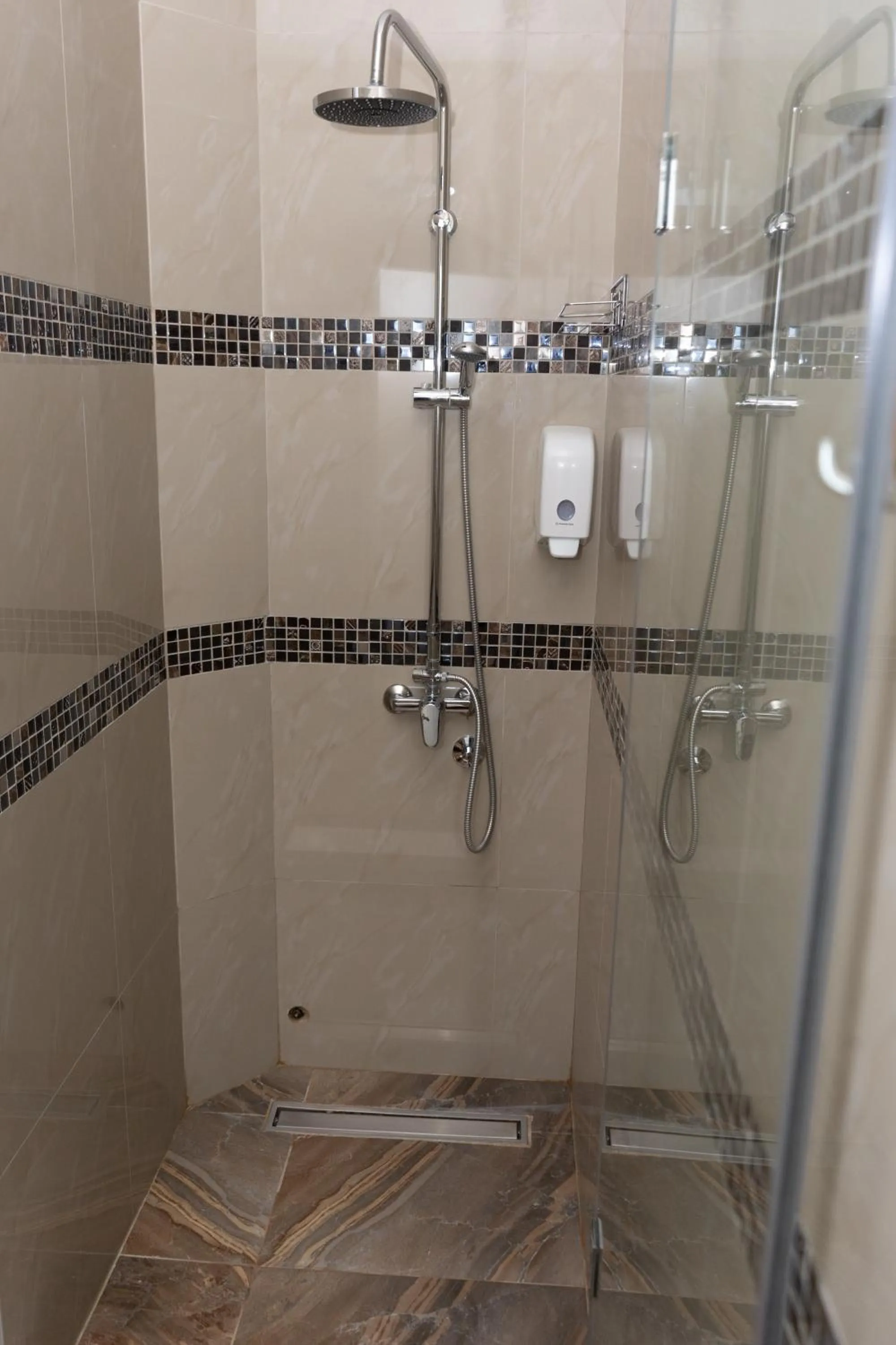 Shower in Garni Hotel Lotos