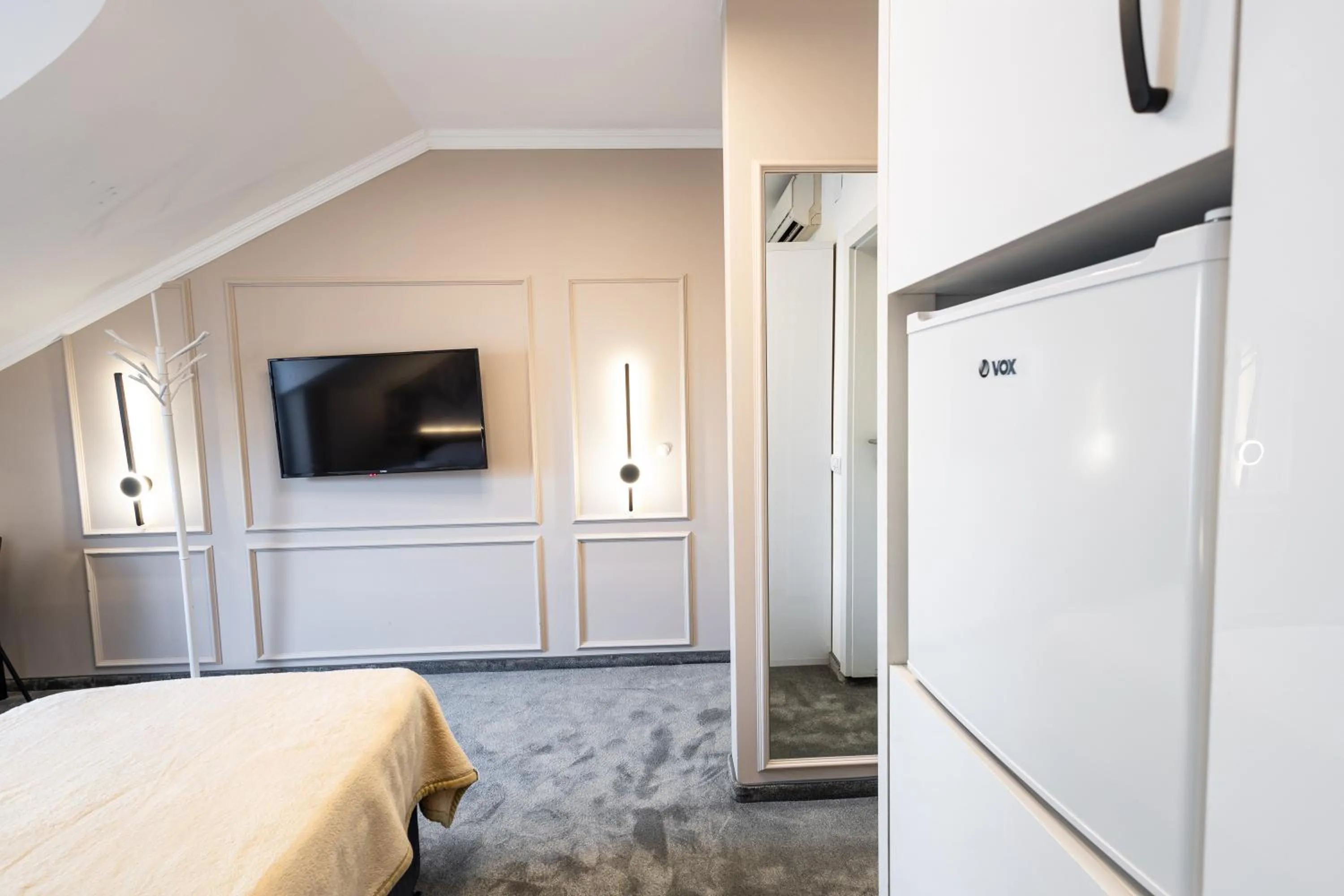 TV and multimedia, Bed in Garni Hotel Lotos