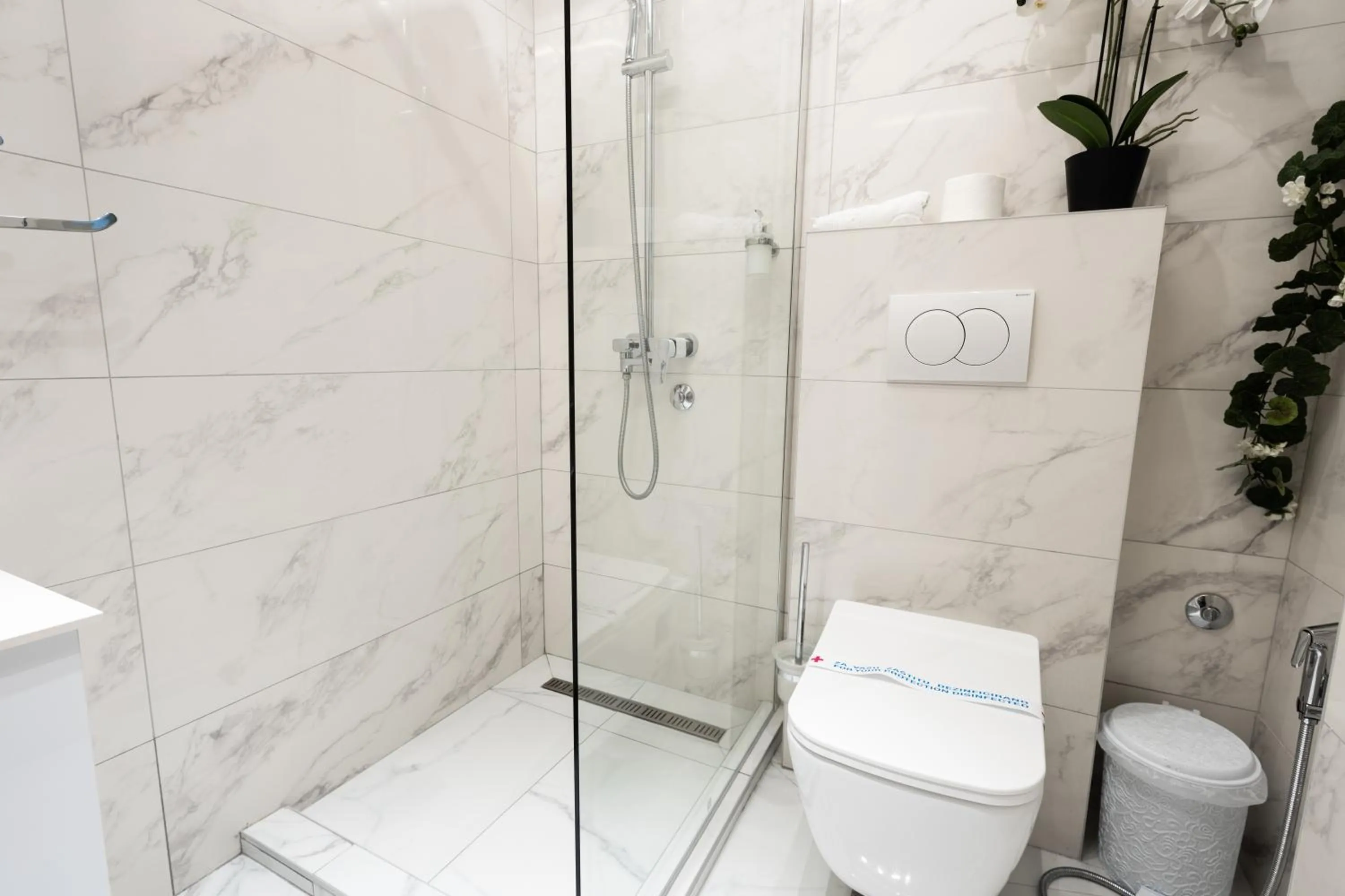 Shower in Garni Hotel Lotos