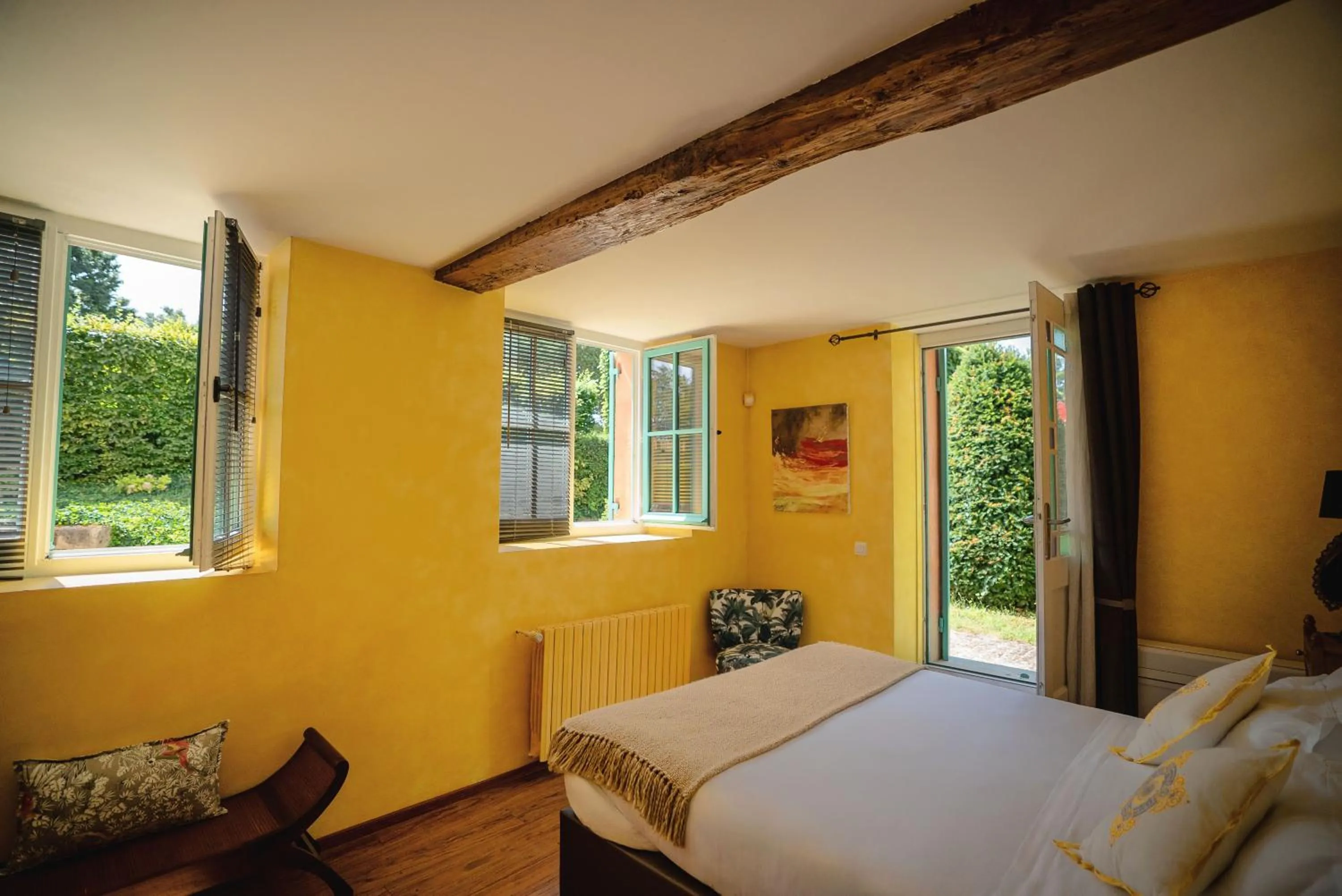 Bed in Chateau Pont Saint-Martin