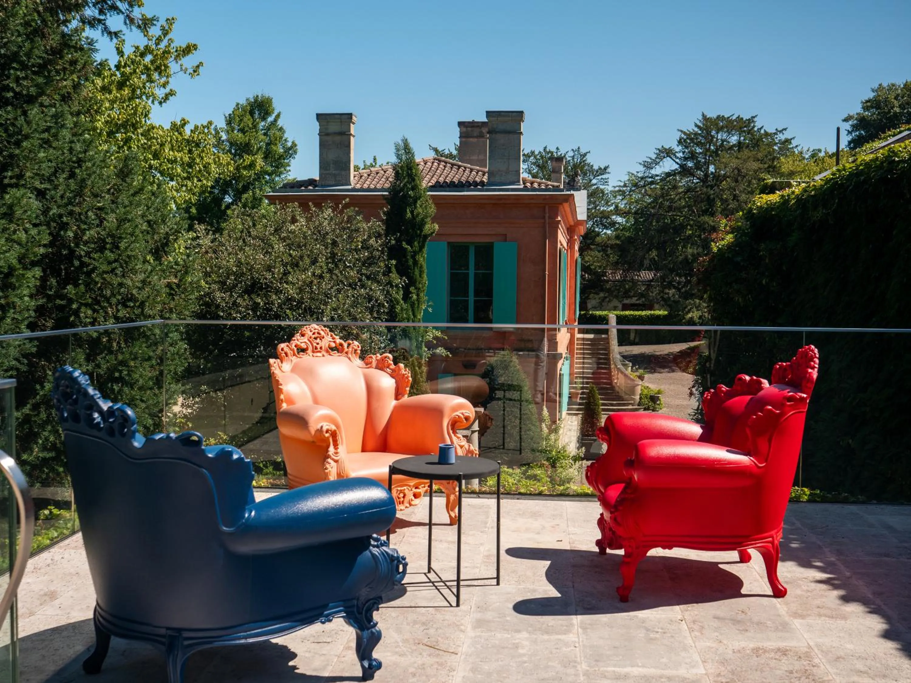 Property building in Chateau Pont Saint-Martin