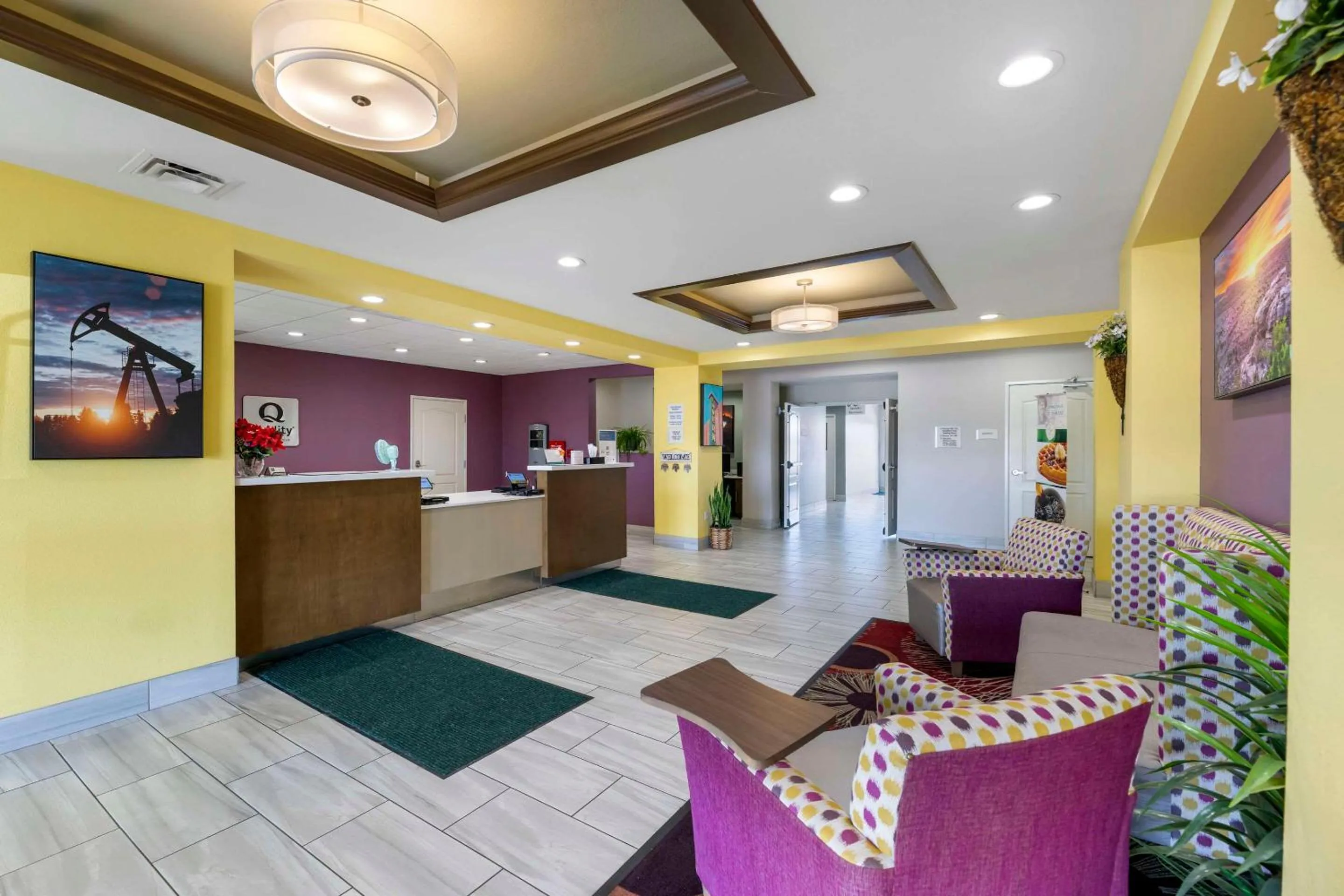 Lobby or reception in Quality Inn & Suites Carlsbad Caverns Area