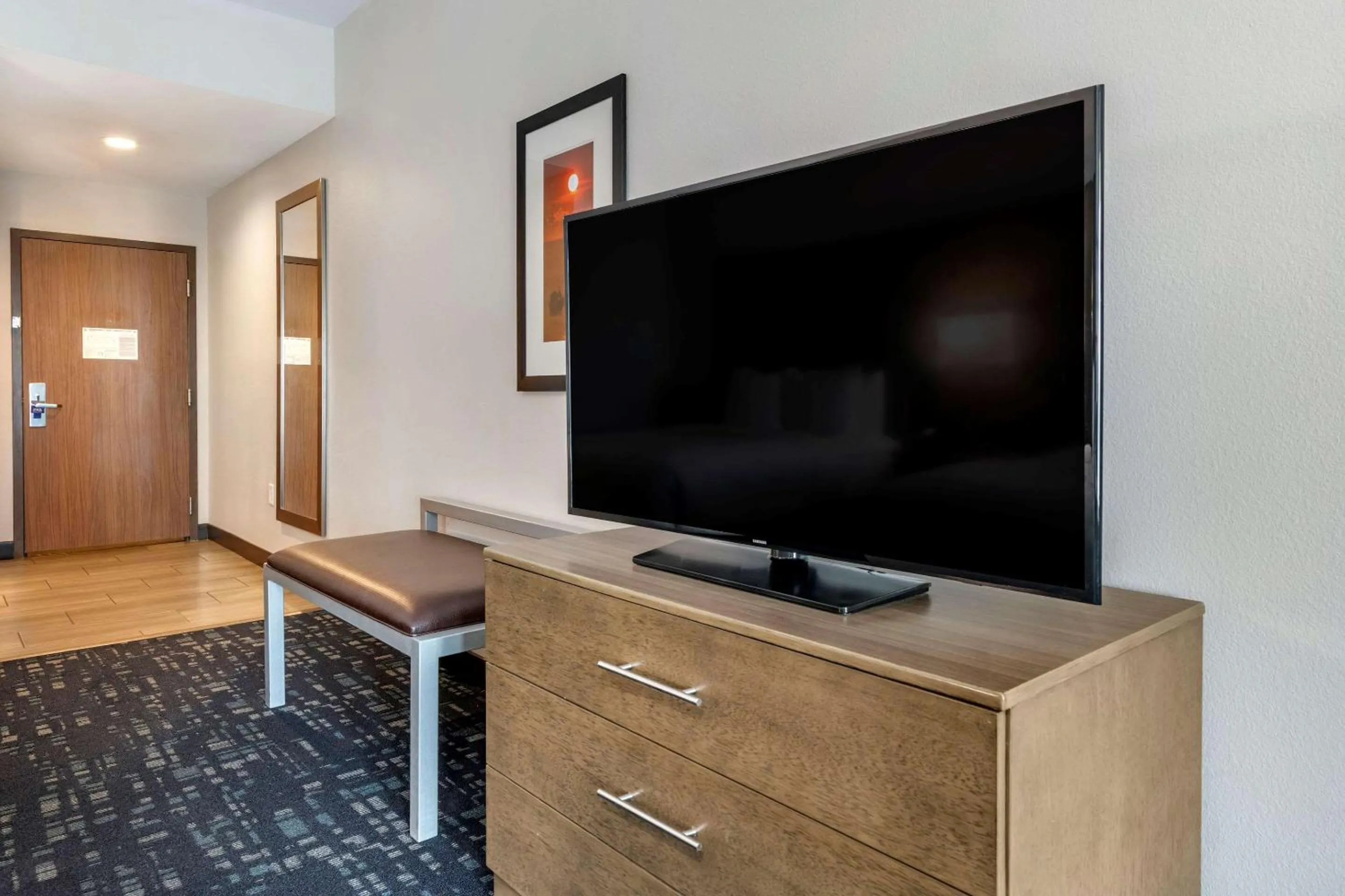 Photo of the whole room in Comfort Suites Fort Lauderdale Airport & Cruise Port