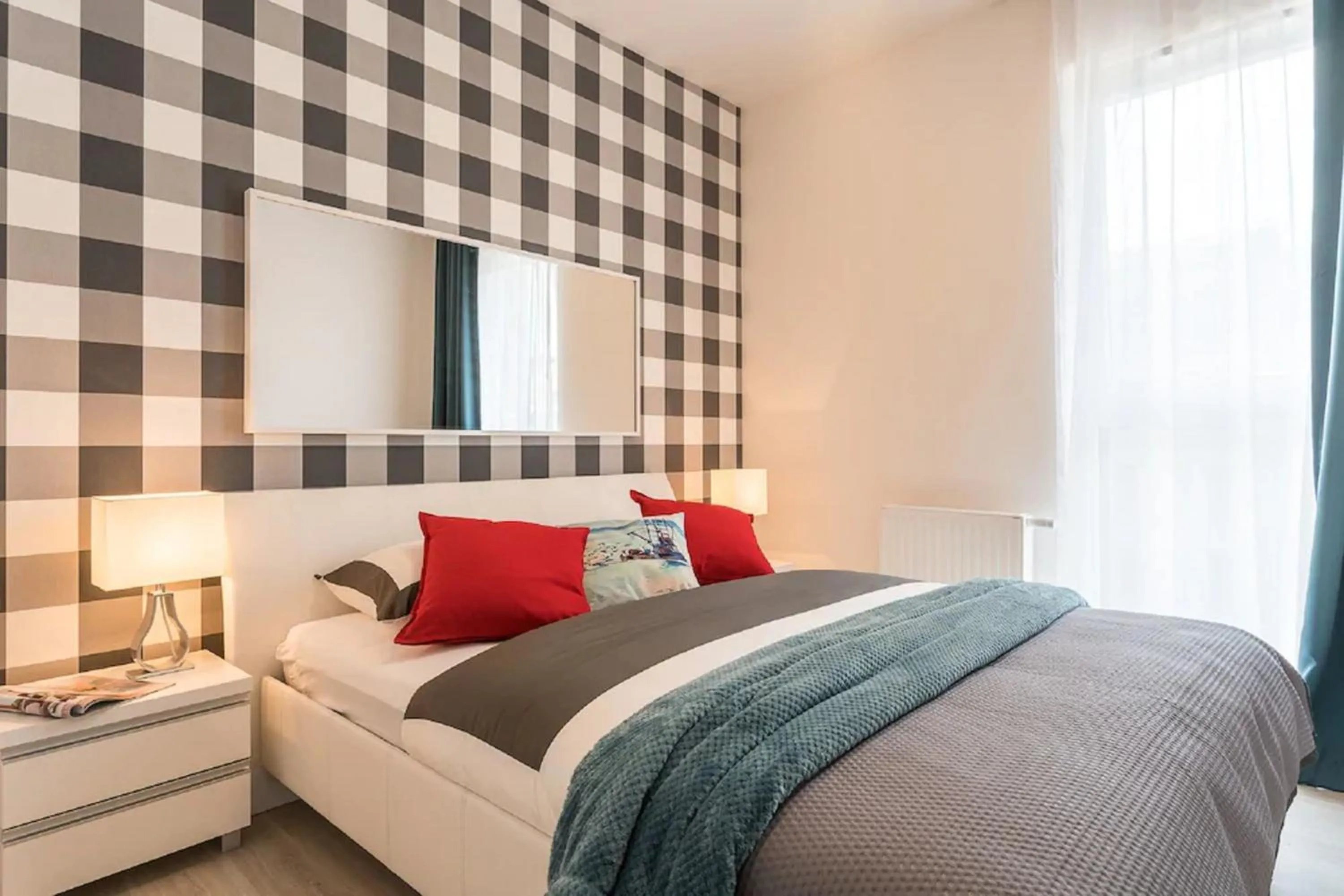 Bed in Deluxe Apartments by The Railway Station Wroclaw - parking w cenie