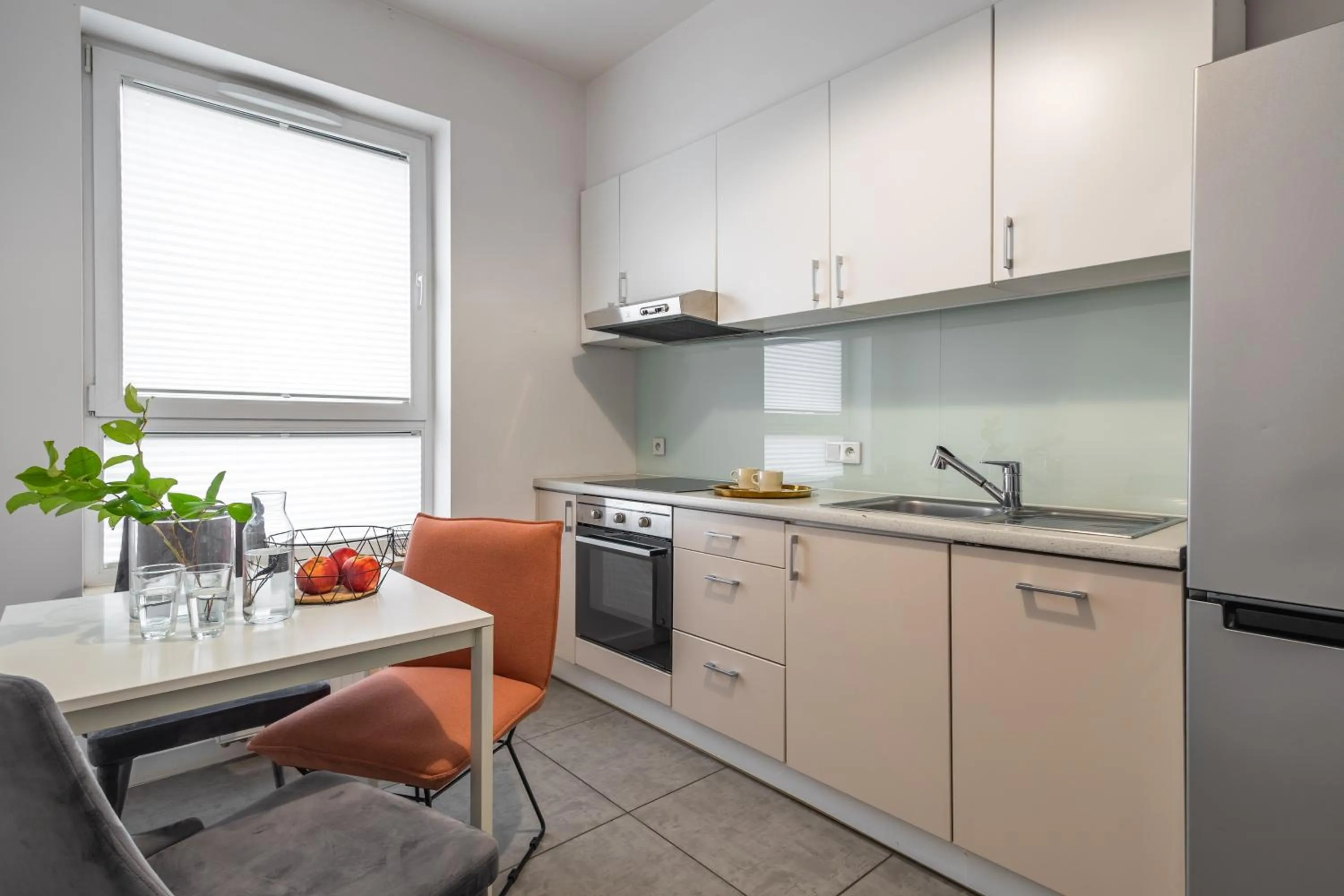 Kitchen or kitchenette in Deluxe Apartments by The Railway Station Wroclaw - parking w cenie