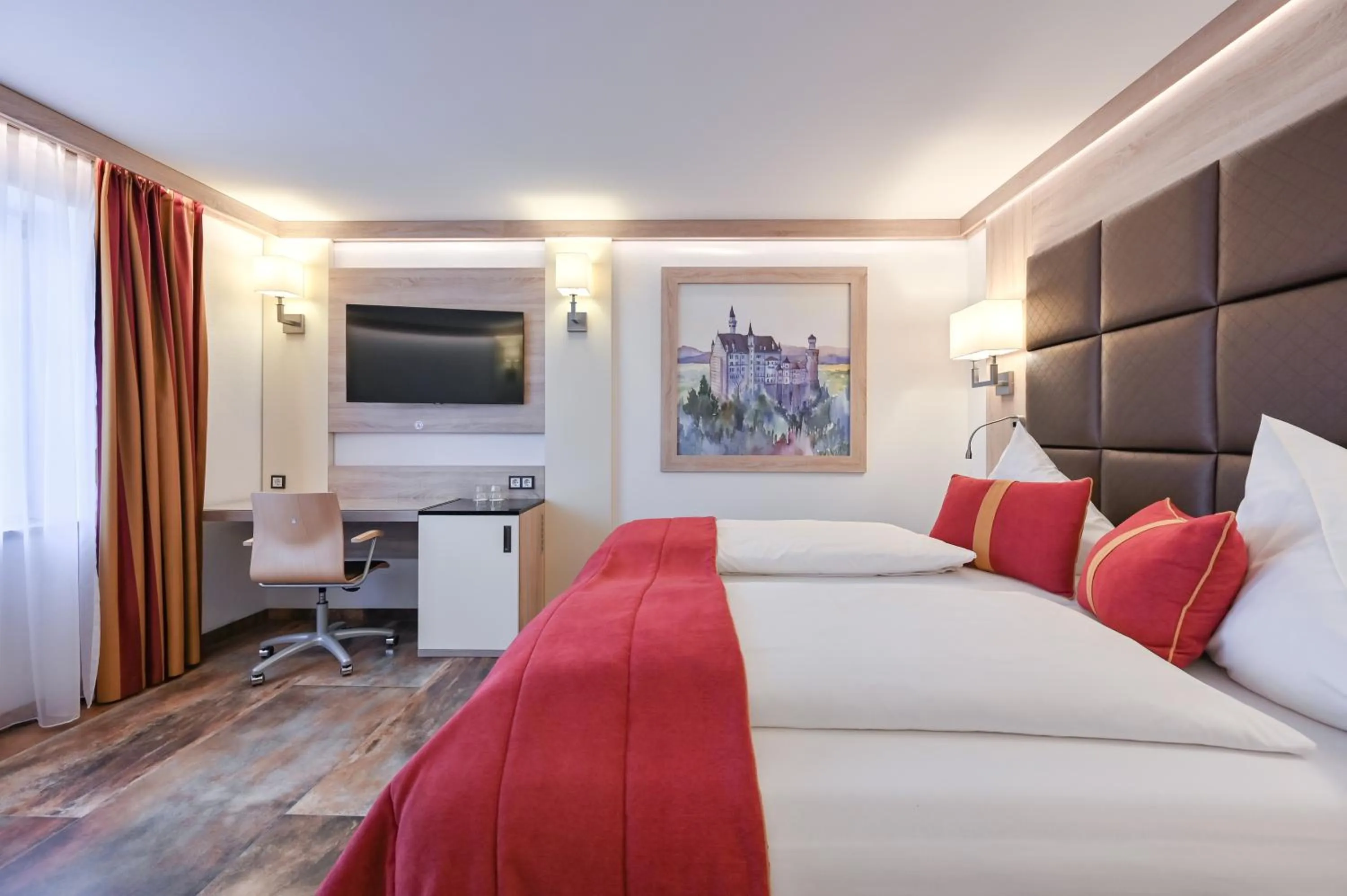 Communal lounge/ TV room, Bed in Hotel Ludwigs