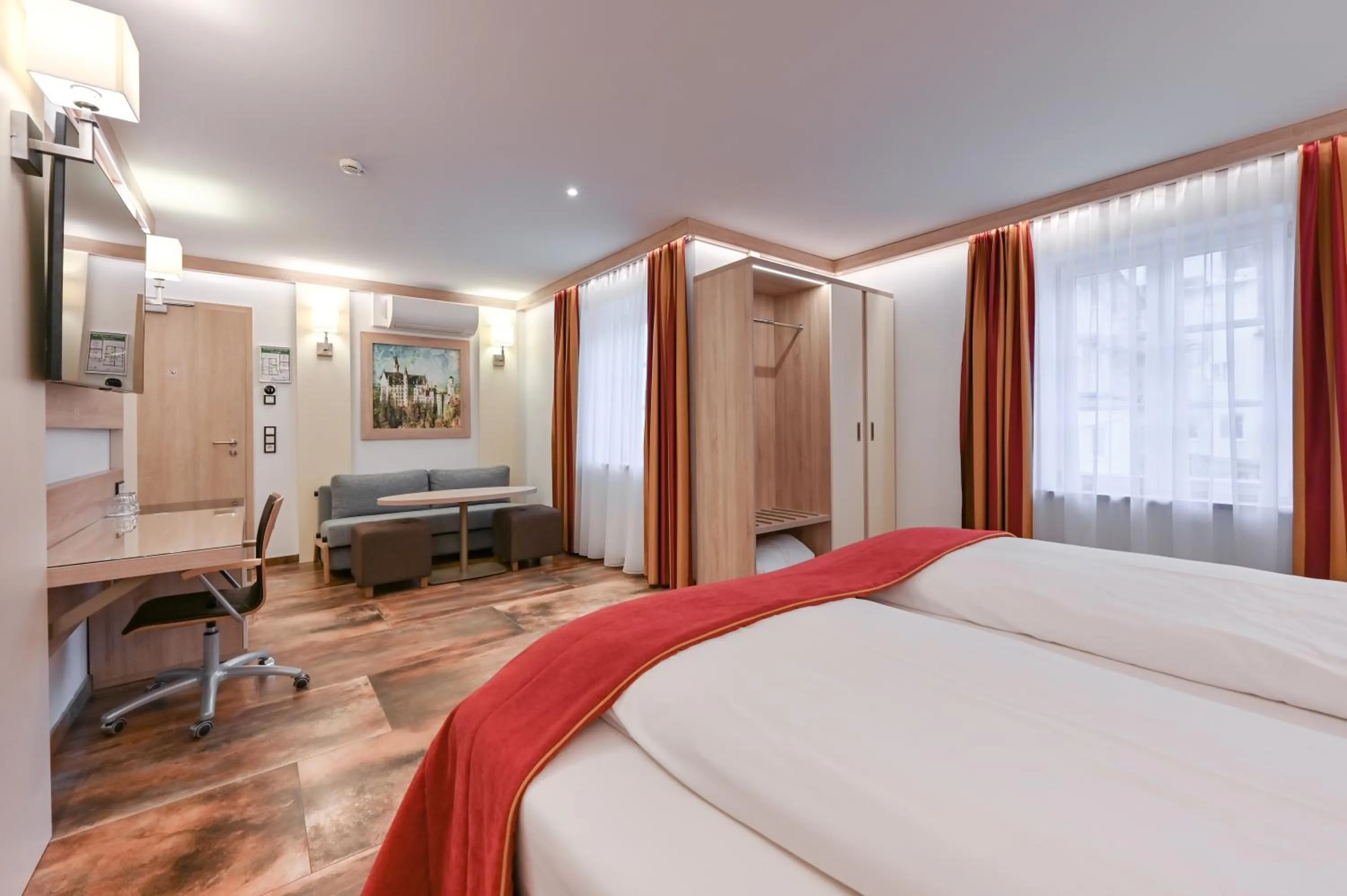 Photo of the whole room, Bed in Hotel Ludwigs