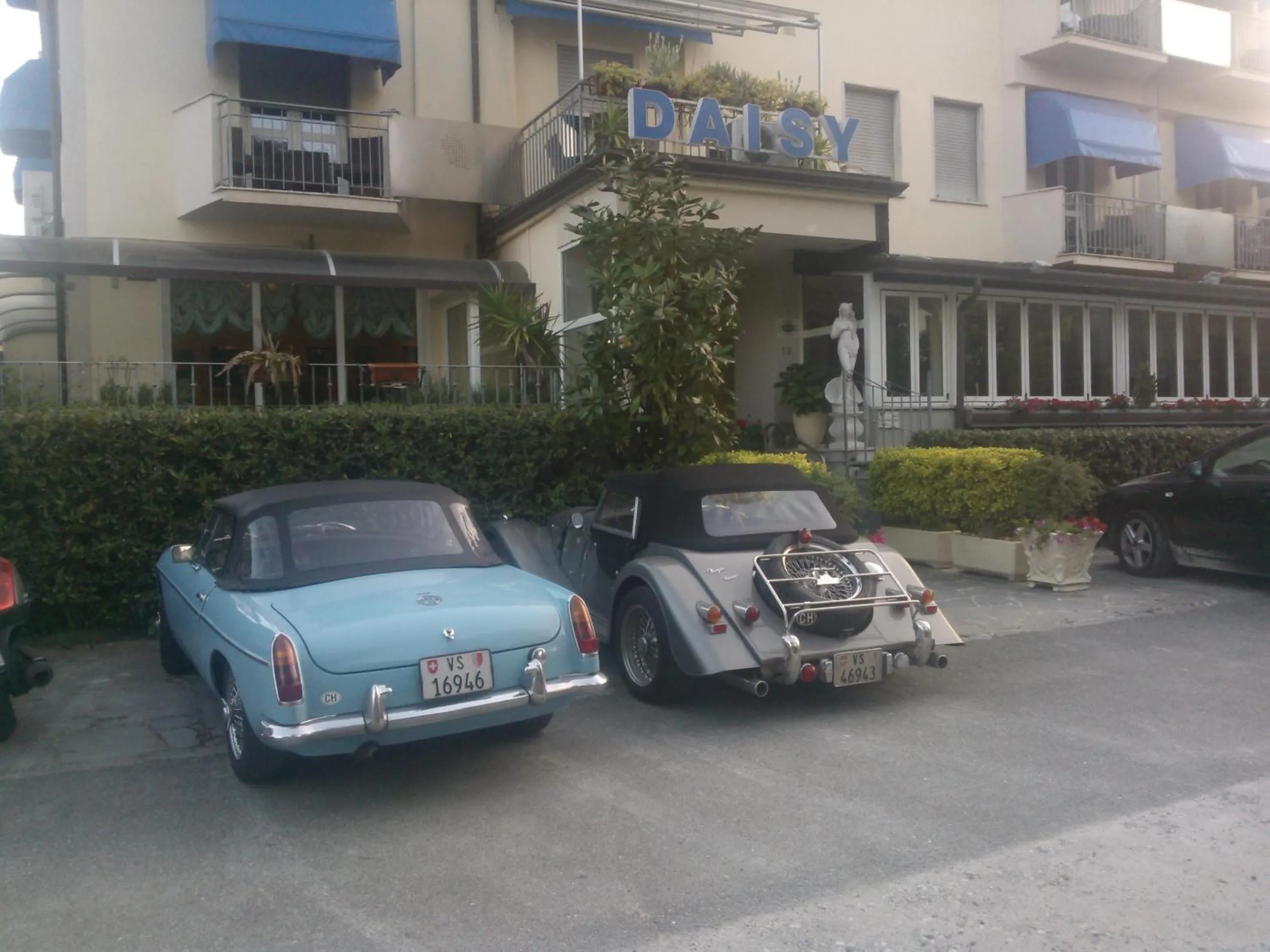 Facade/entrance in Hotel Daisy