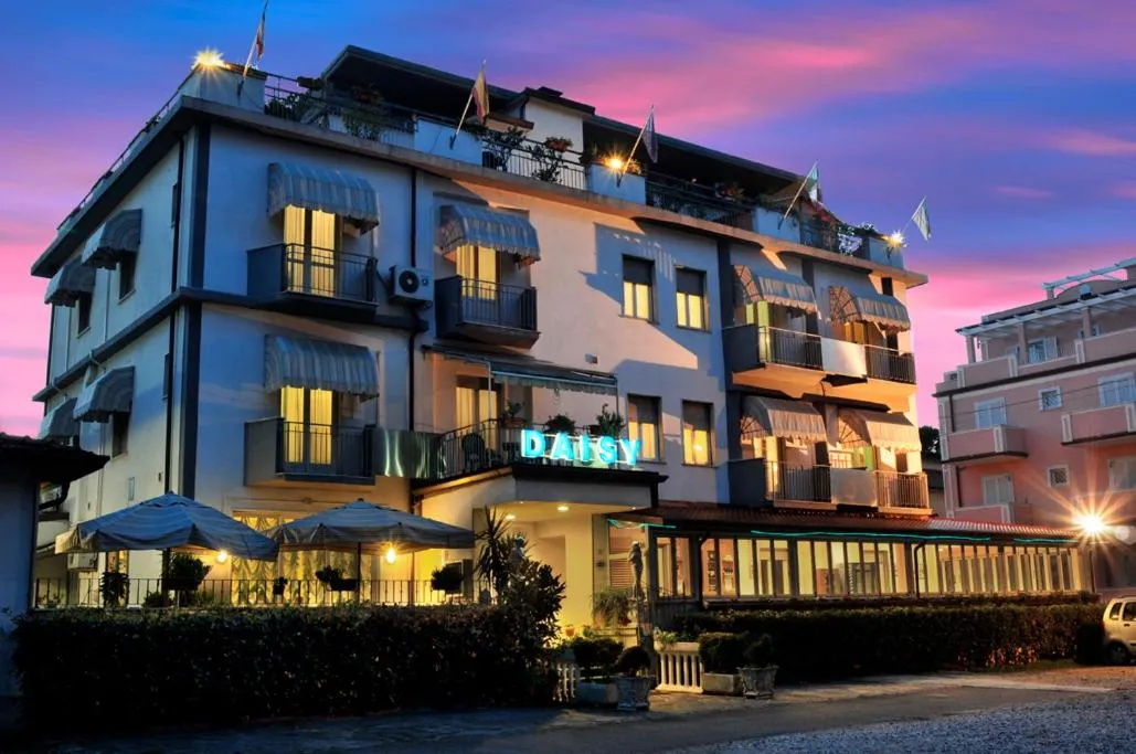 Facade/entrance in Hotel Daisy