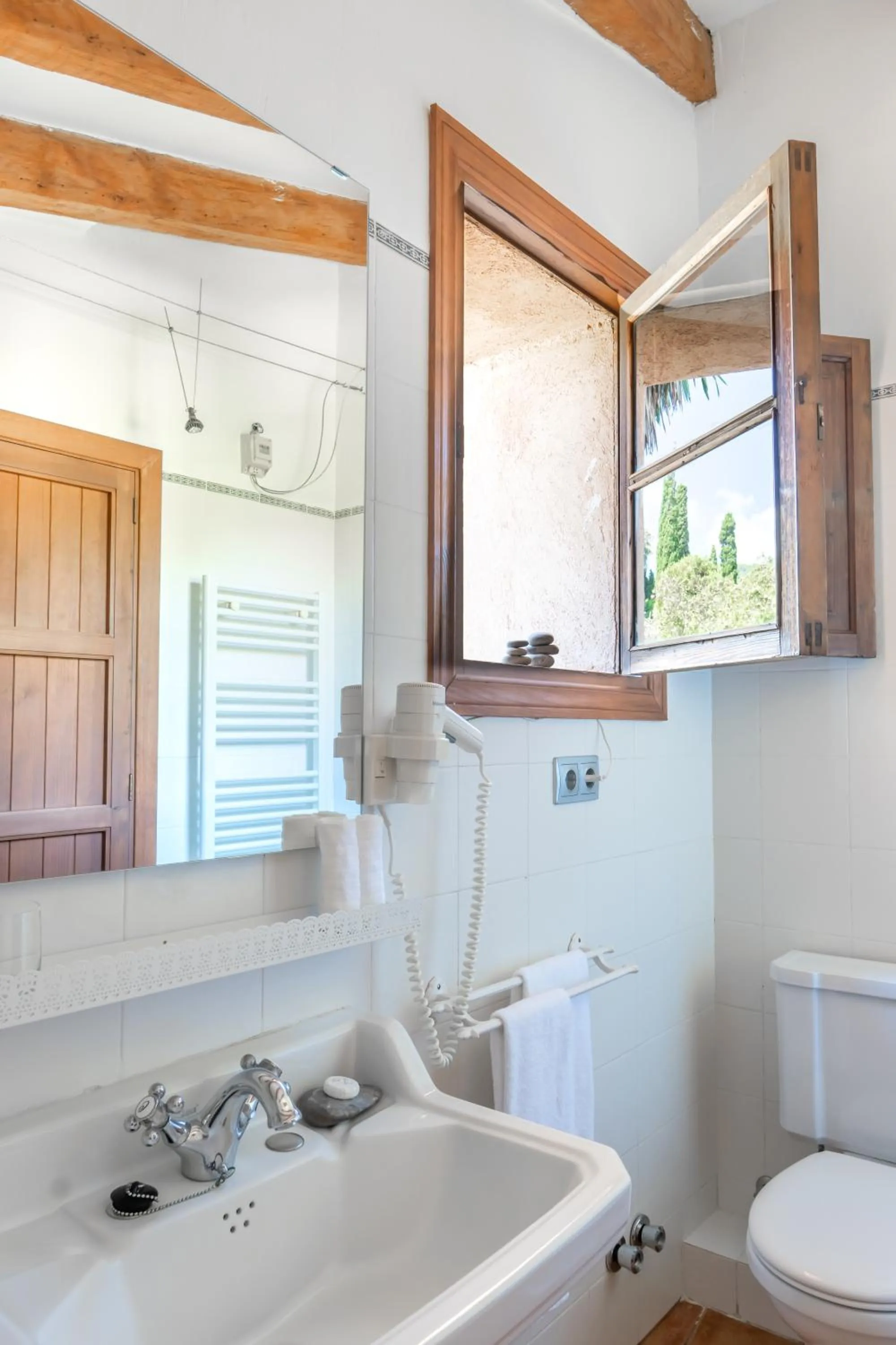 Bathroom in Son Borguny