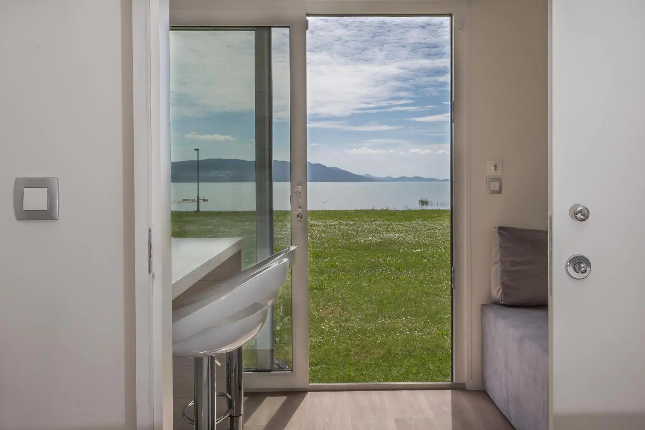 One-Bedroom Mobile Home with Terrace and Lake View - single occupancy in Camp Vransko lake - Mobile homes One-Bedroom Mobile Home with Terrace and Lake View - single occupancy in Camp Vransko lake - Mobile homes