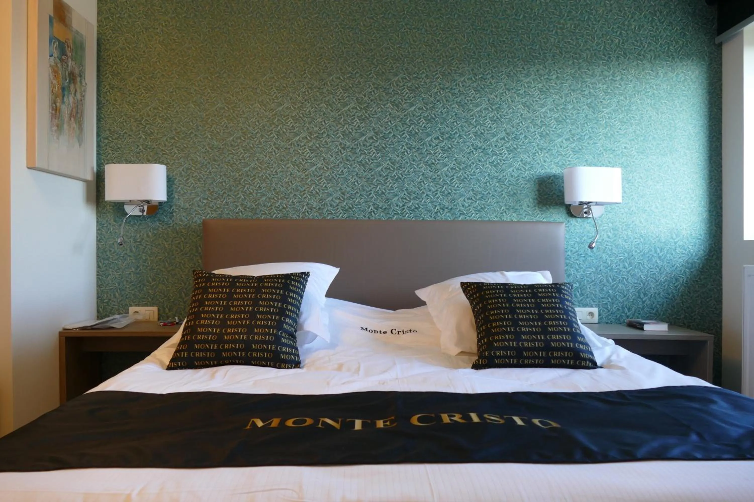 Bed in Hotel Monte Cristo