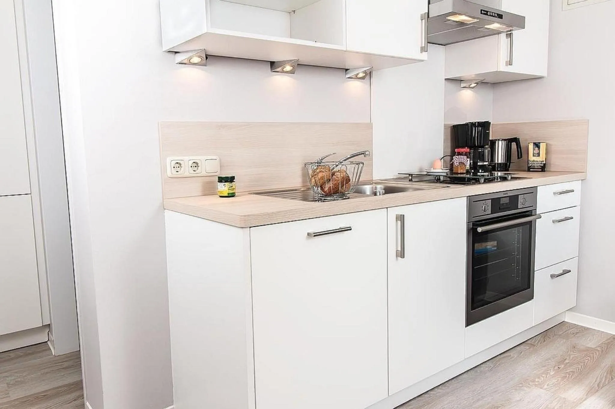M4 - Apartmenthaus Marienburger Str 4 - FERIENDOMIZIL HOLLICH