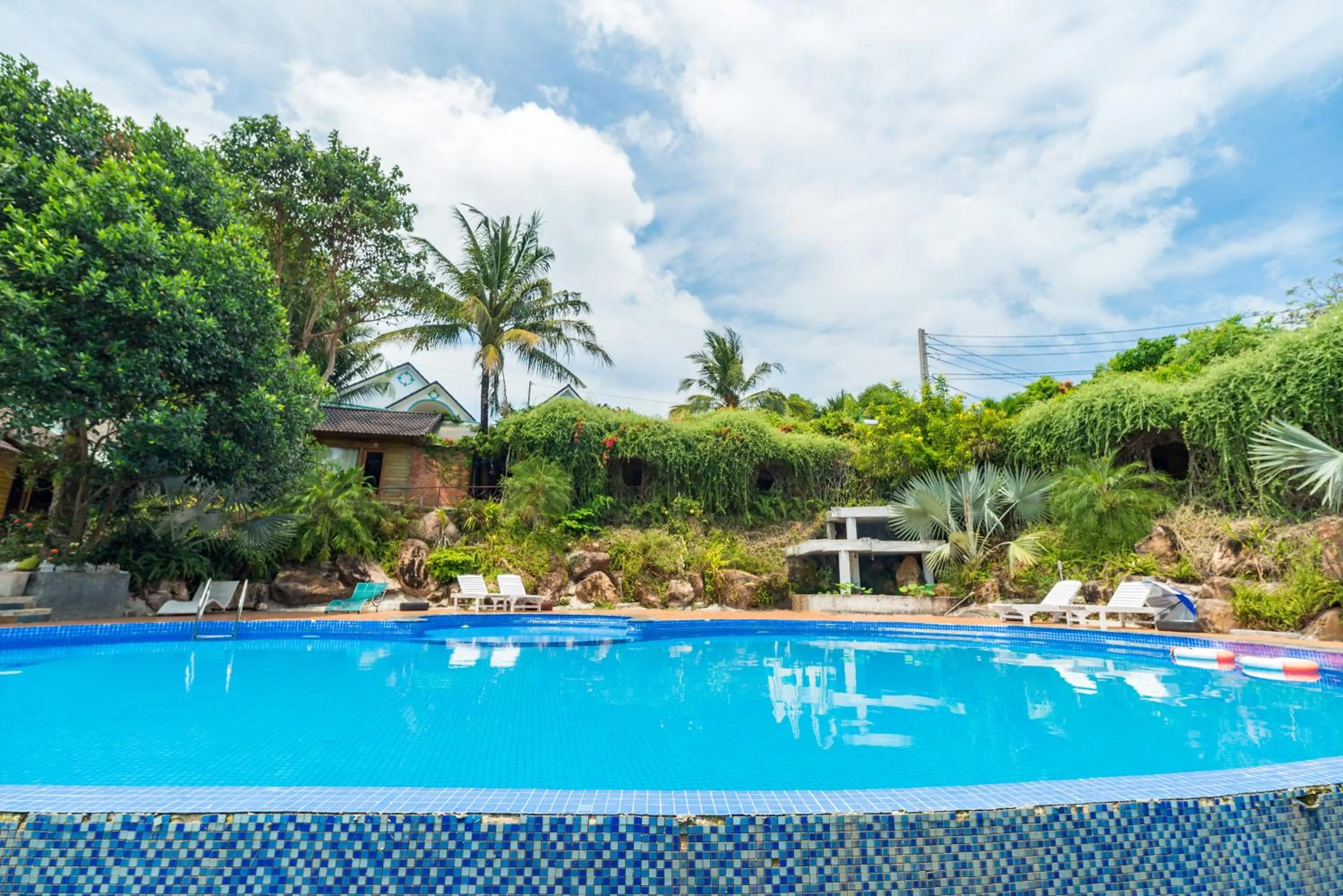 Swimming pool in Dendi Resort Phu Quoc