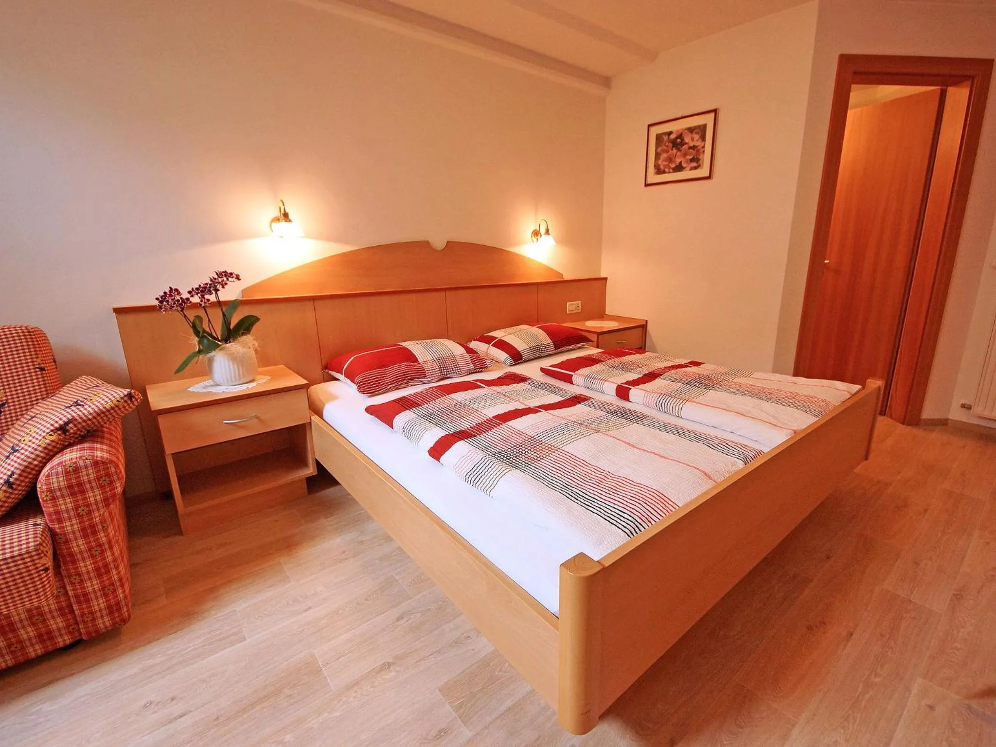 Photo of the whole room, Bed in Residence Araldina