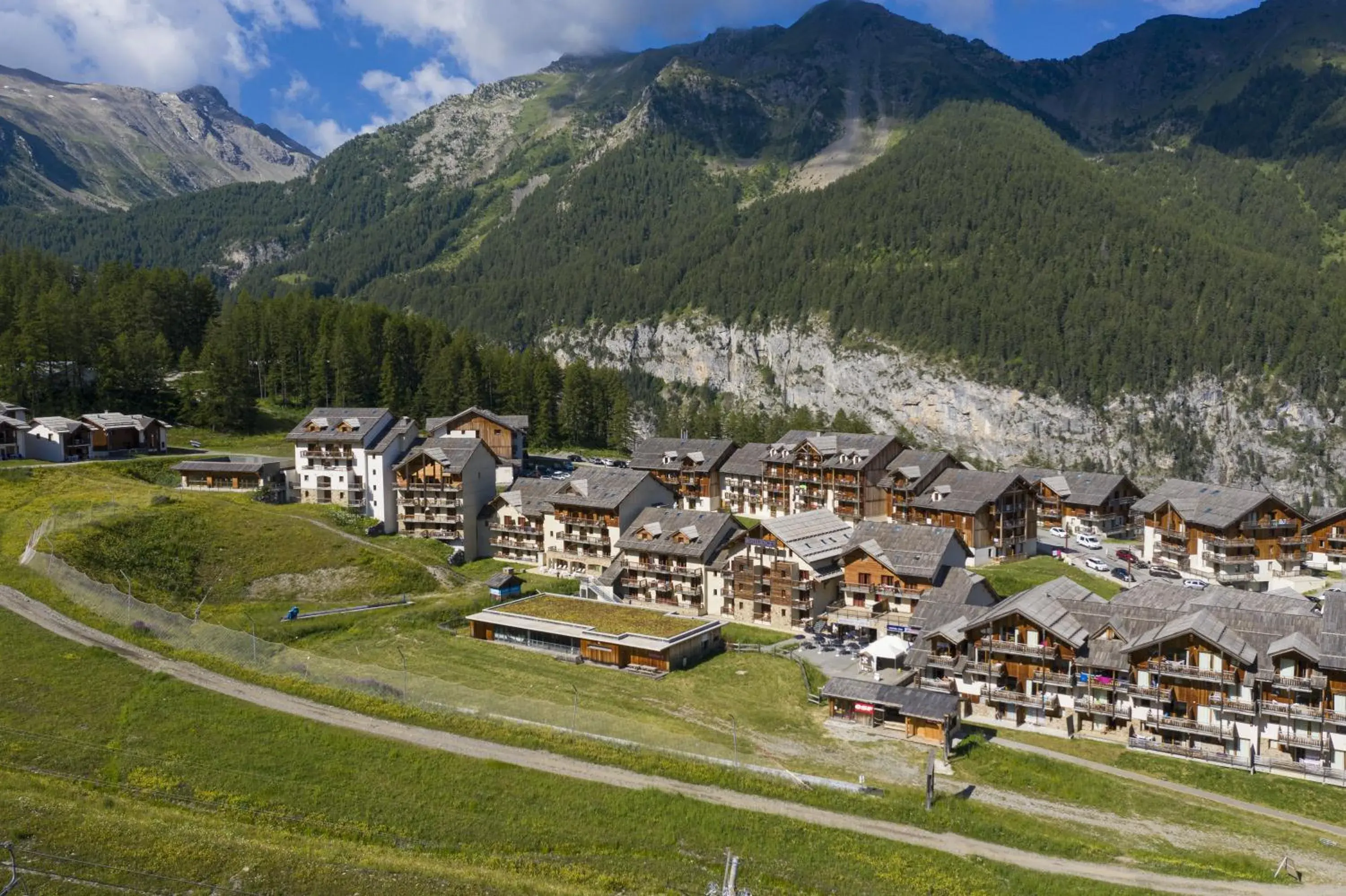 Les Terrasses du Soleil d'Or By Infini Mountain Les Terrasses du Soleil d'Or By Infini Mountain