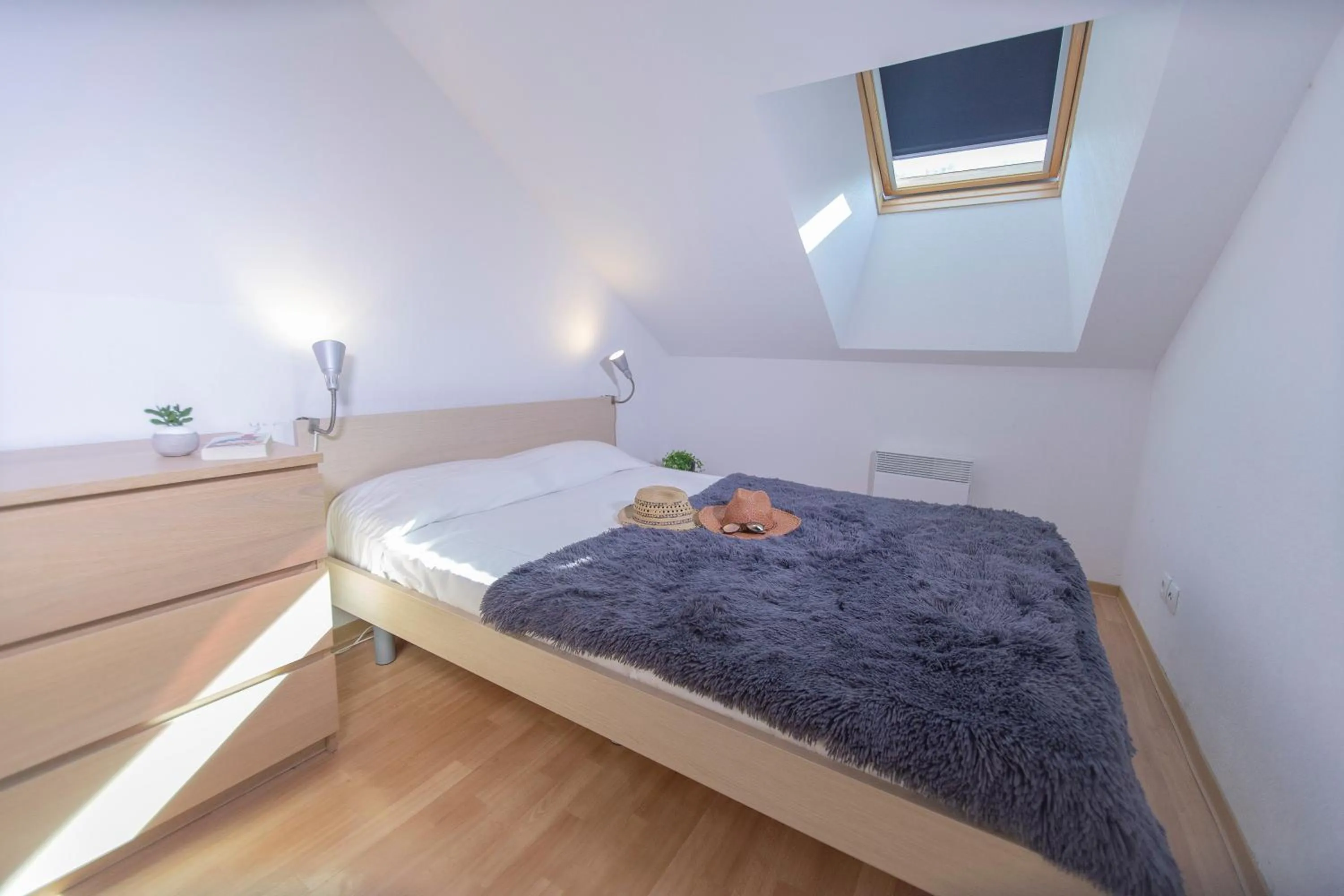 Bed in Les Terrasses du Soleil d'Or By Infini Mountain