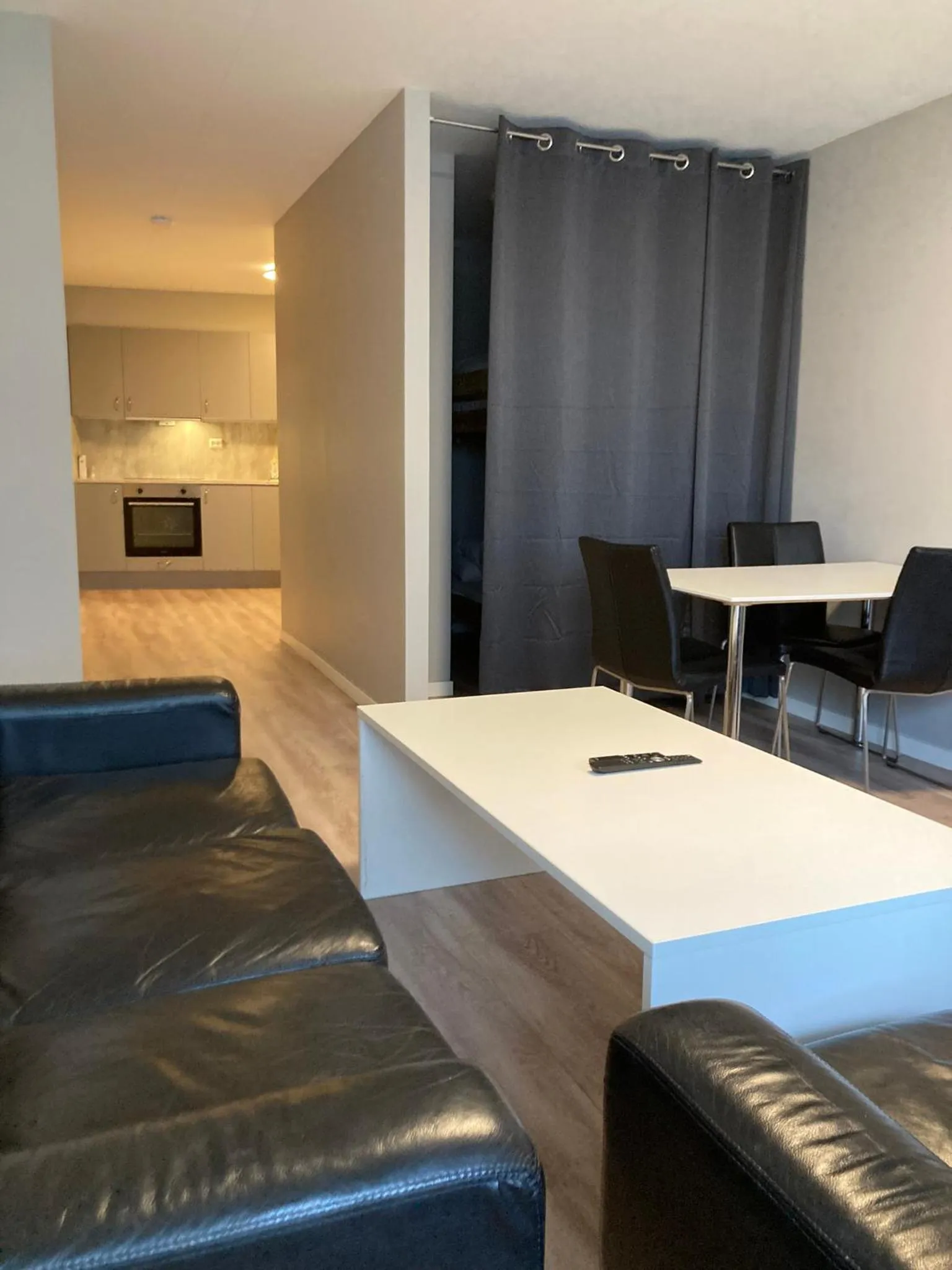 Parken Terrasse Apartment Hotel