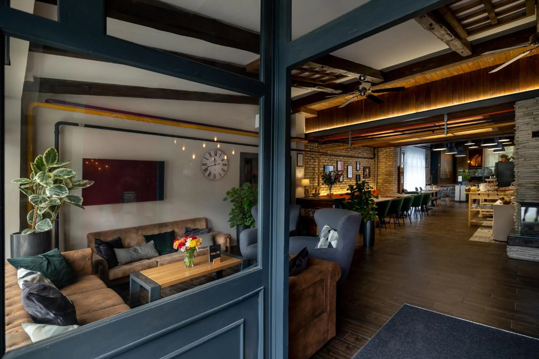 Facade/entrance in Garda Hotel