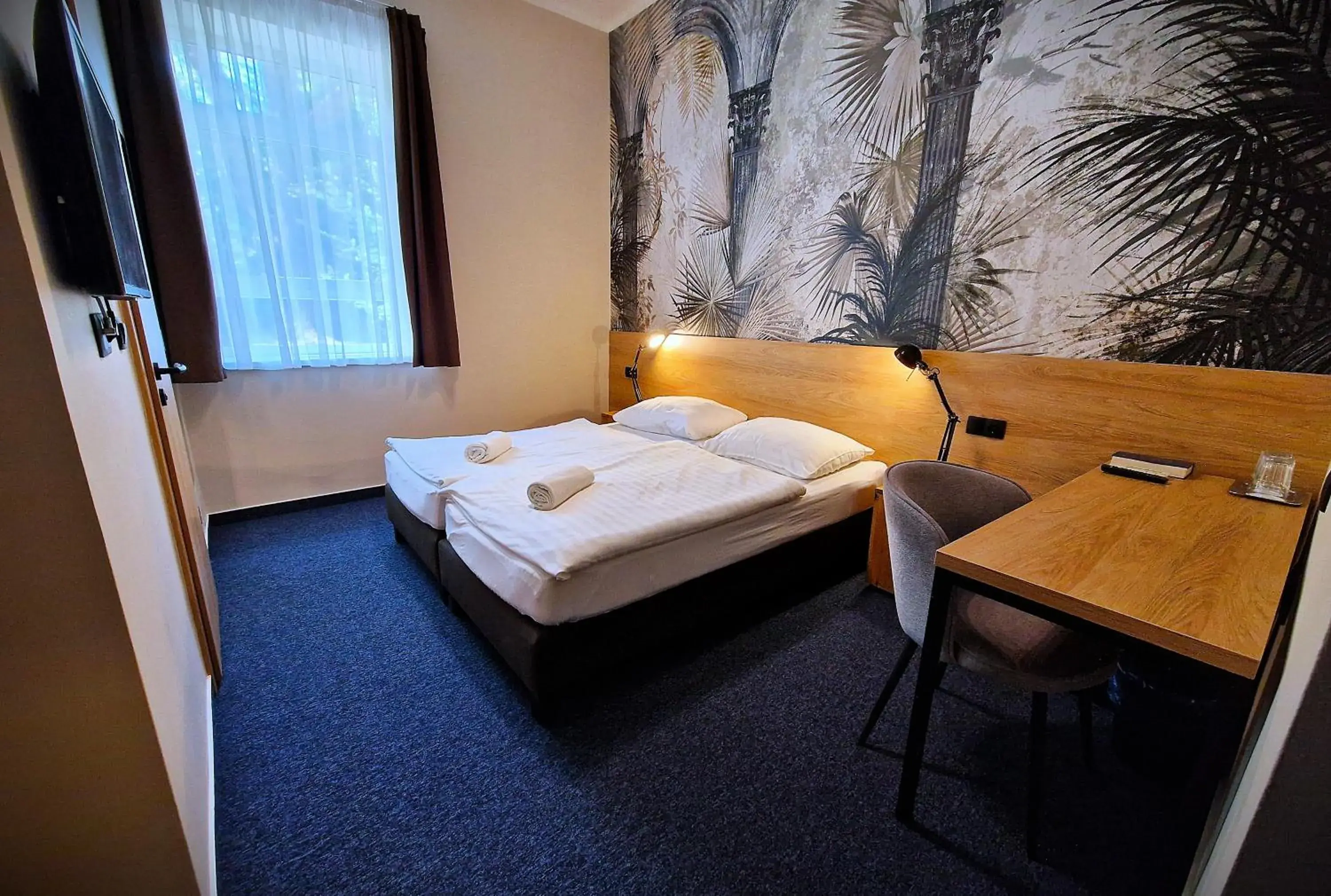 Standard King Room in Garda Hotel Standard King Room in Garda Hotel