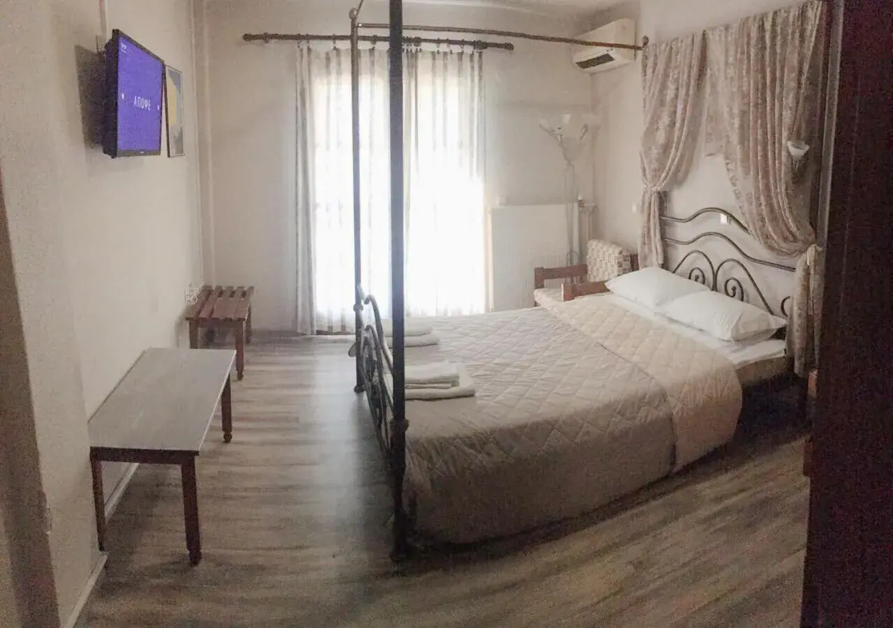 Twin Room in Lydia Hotel Twin Room in Lydia Hotel