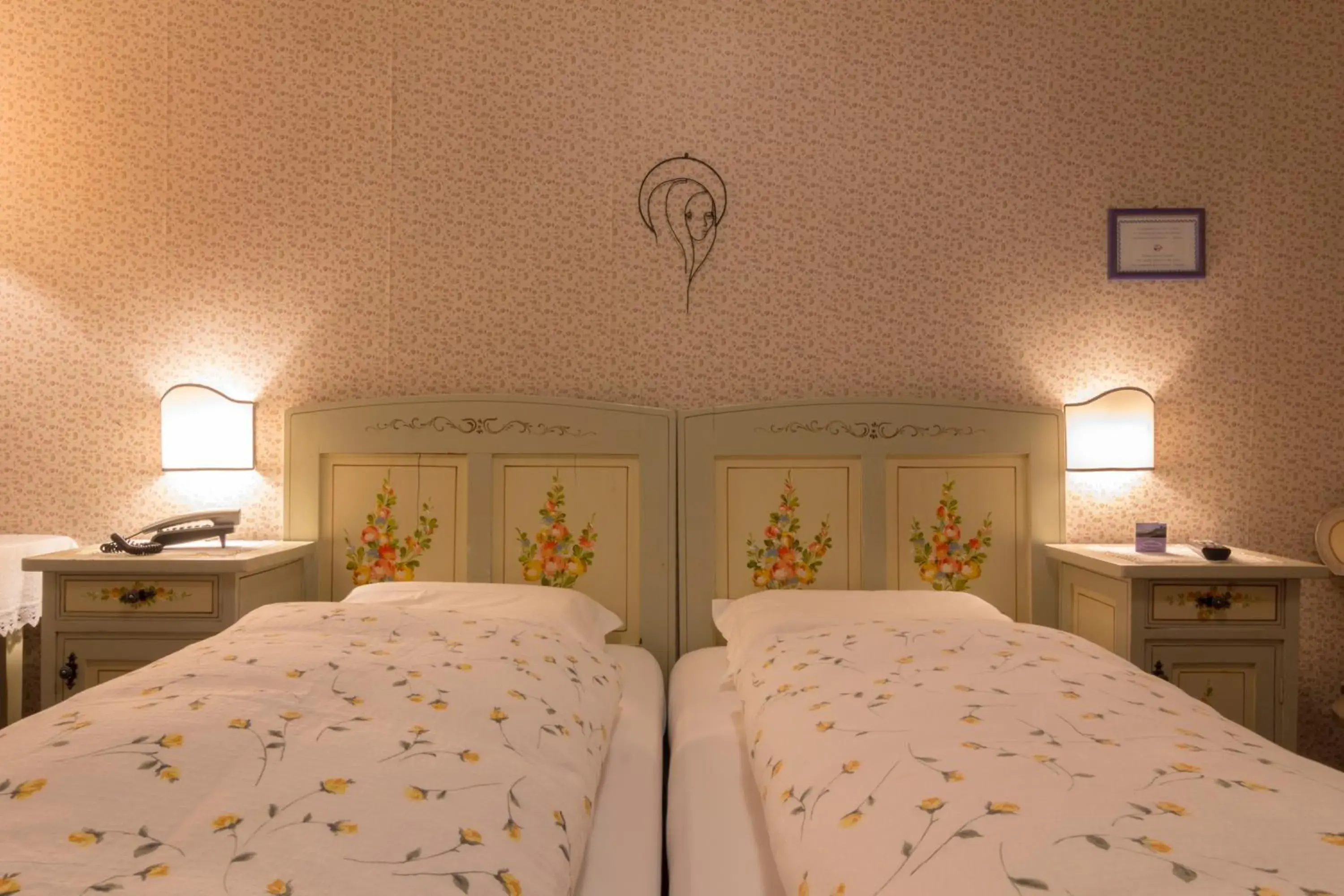 Classic Double Room in Digonera Historic Hotel B&B Classic Double Room in Digonera Historic Hotel B&B