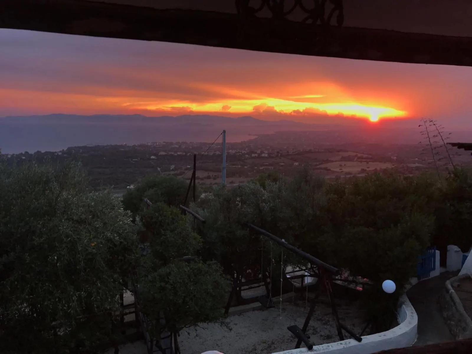 Sunset in suite paradiso