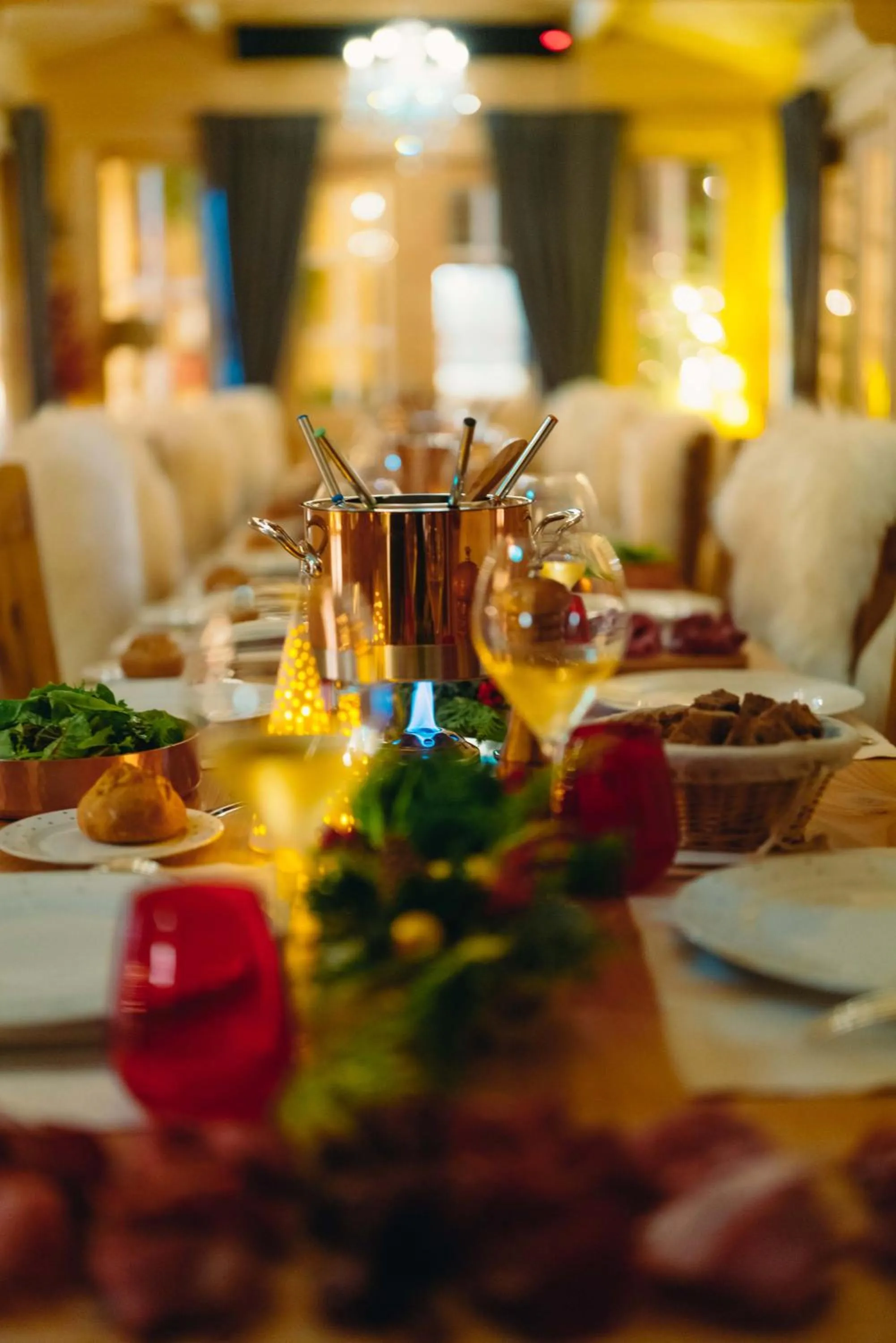 Restaurant/places to eat in Hôtel Plaza Athénée - Dorchester Collection