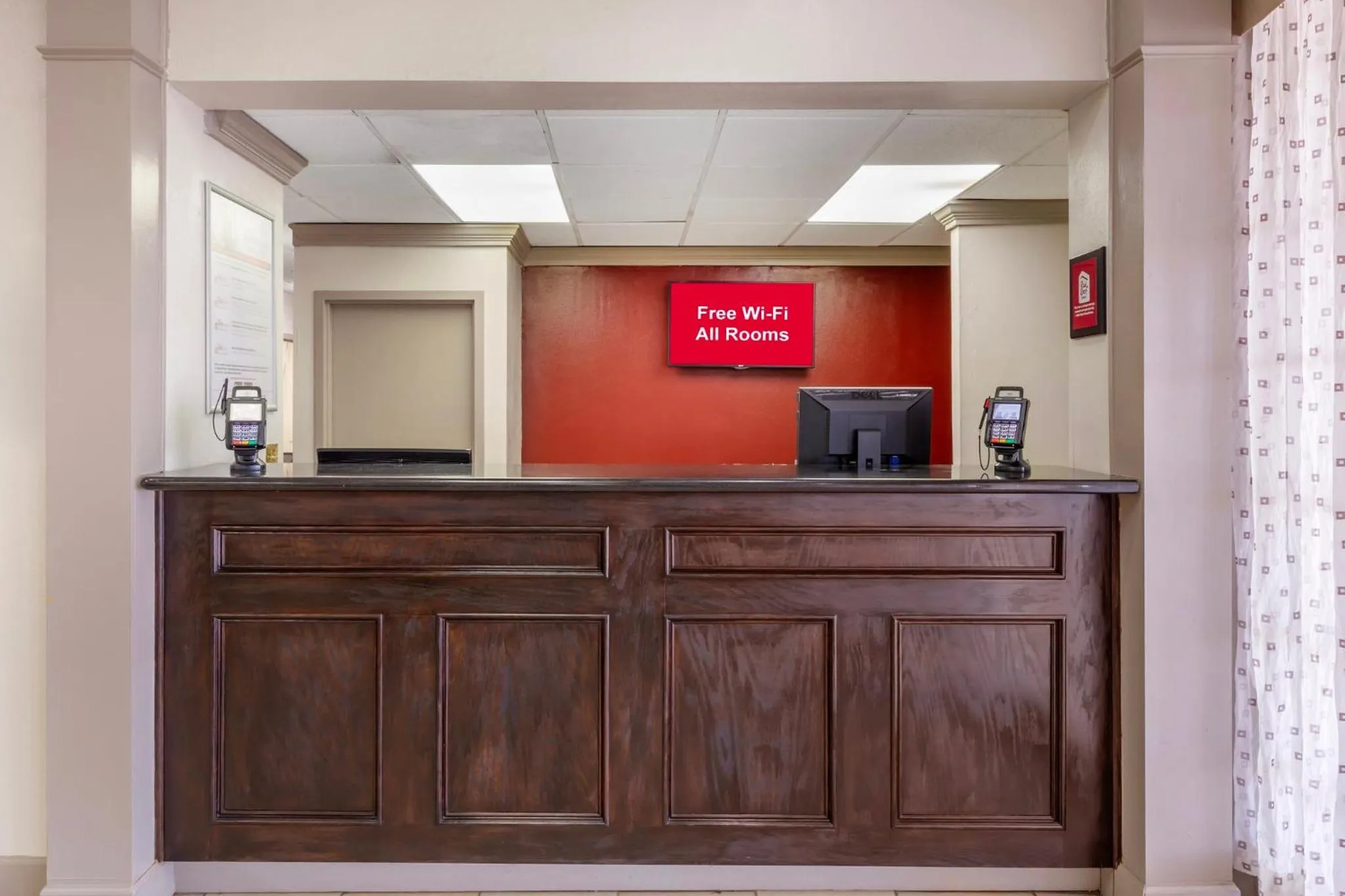 Lobby or reception in Red Roof Inn Dunn