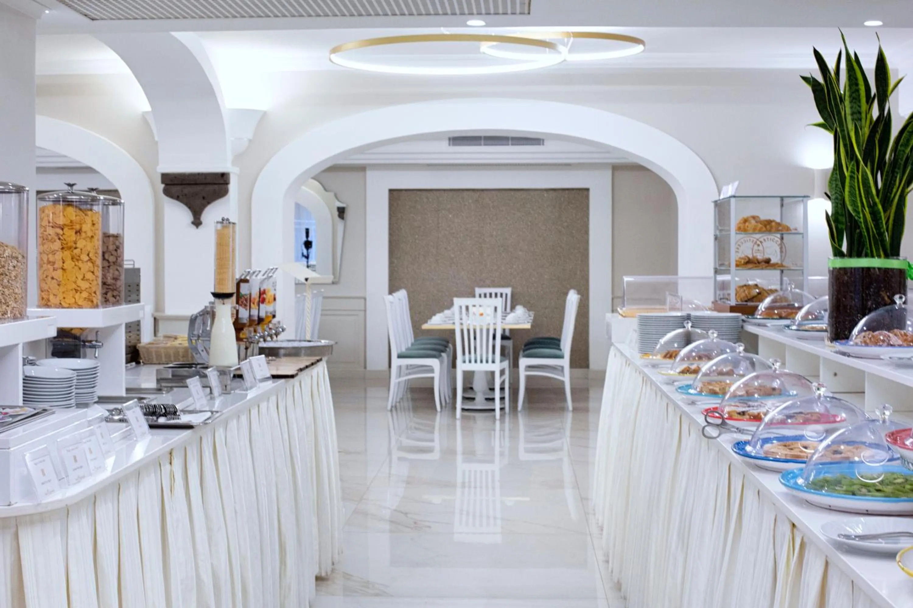 Breakfast in Hotel Michelangelo