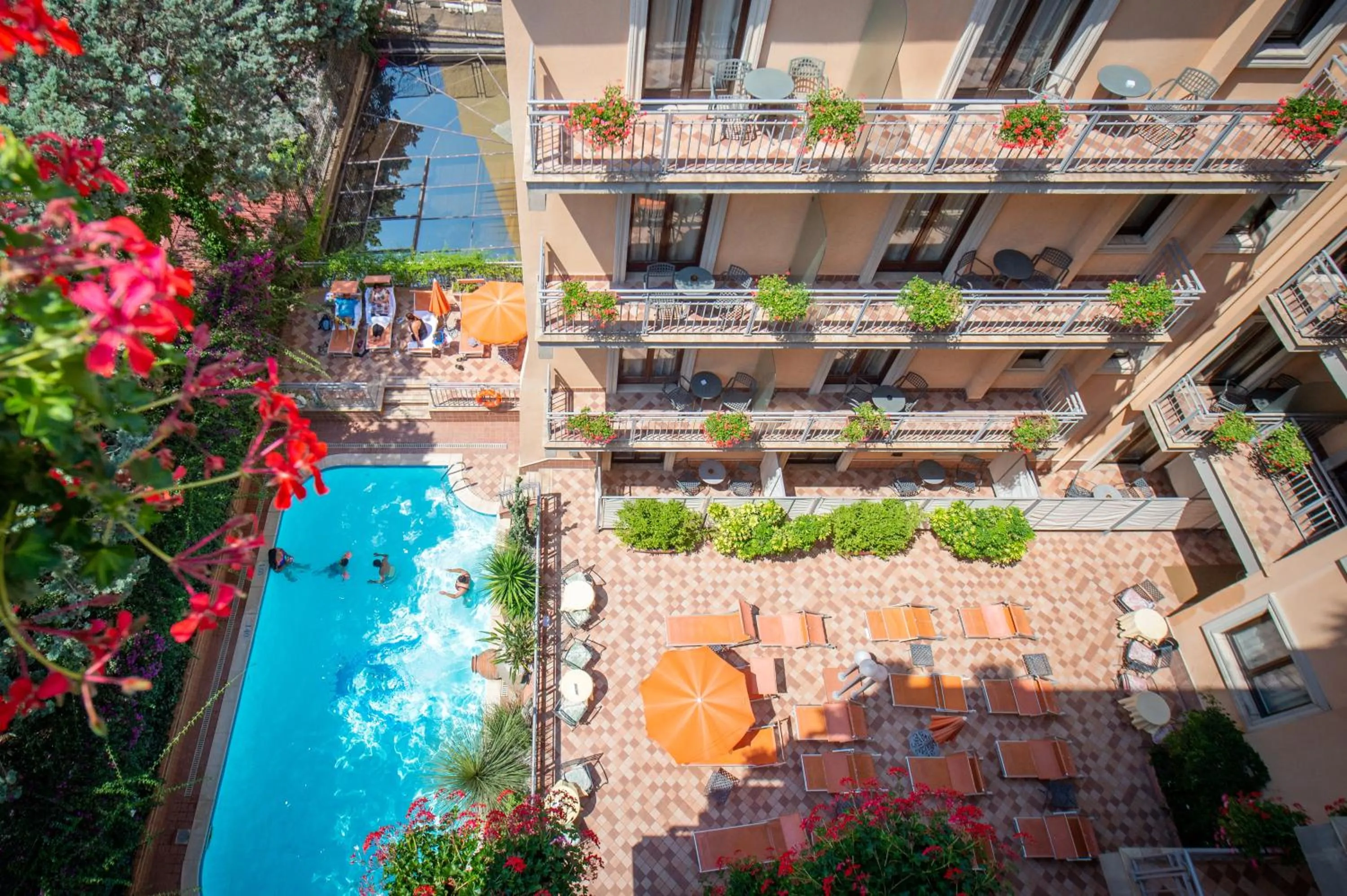 Pool view in Hotel Michelangelo