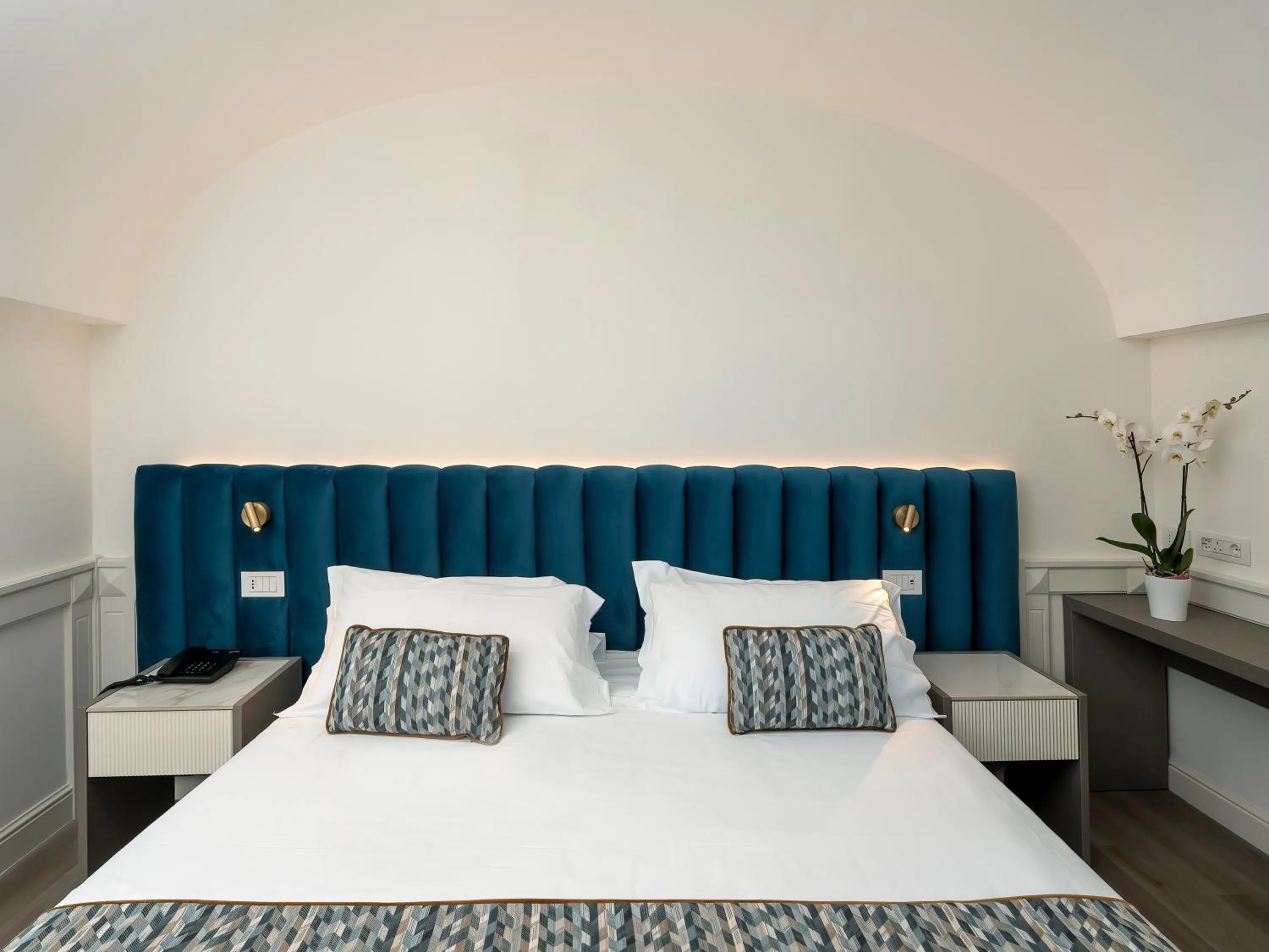 Bedroom, Bed in Hotel Michelangelo