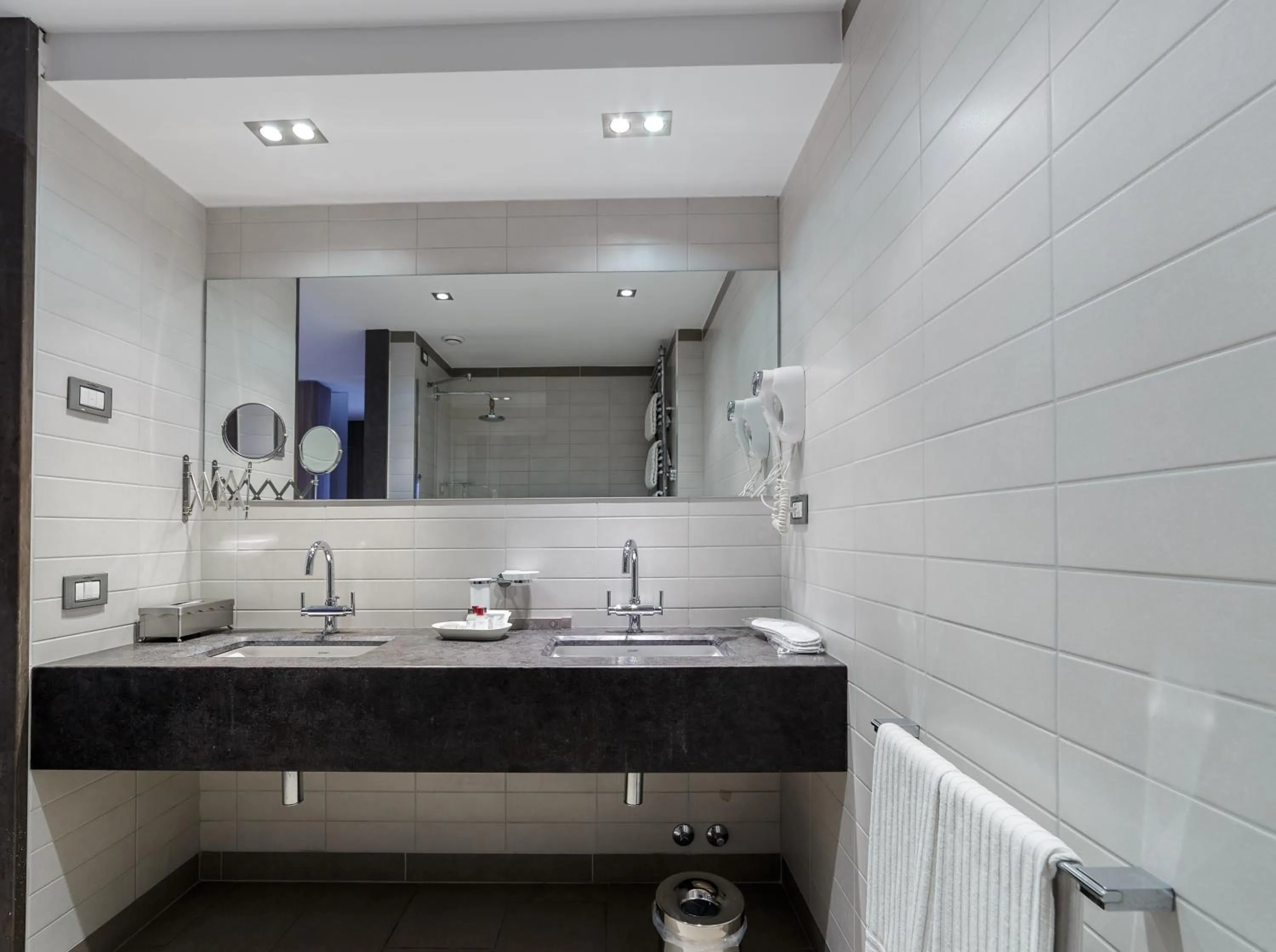 Bathroom in Hotel Mirasole International