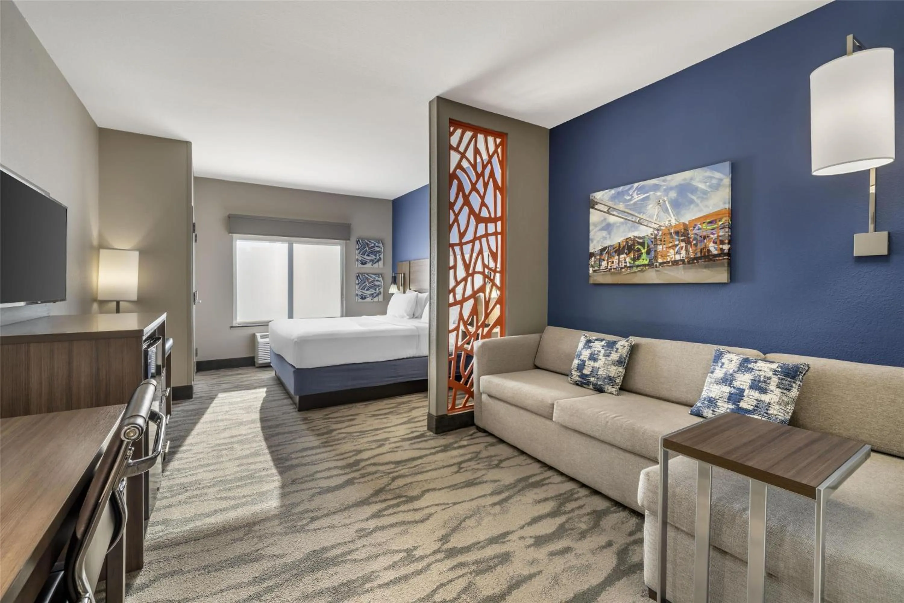 Seating area in Best Western Plus Castlerock Inn & Suites