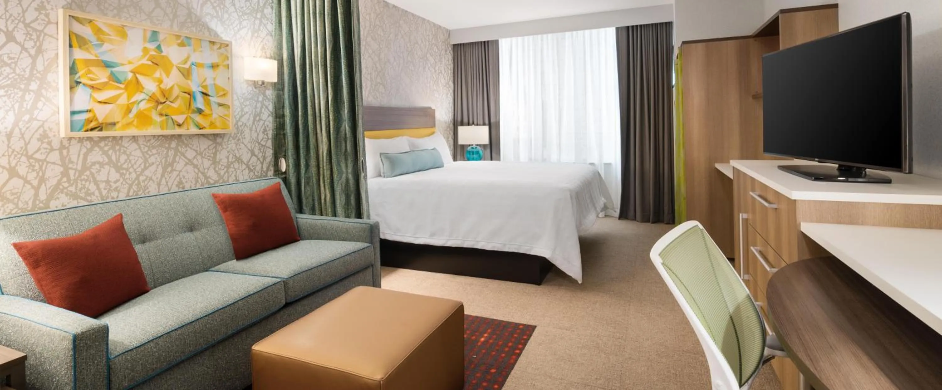 Bedroom, Bed in Home2 Suites By Hilton Chicago McCormick Place